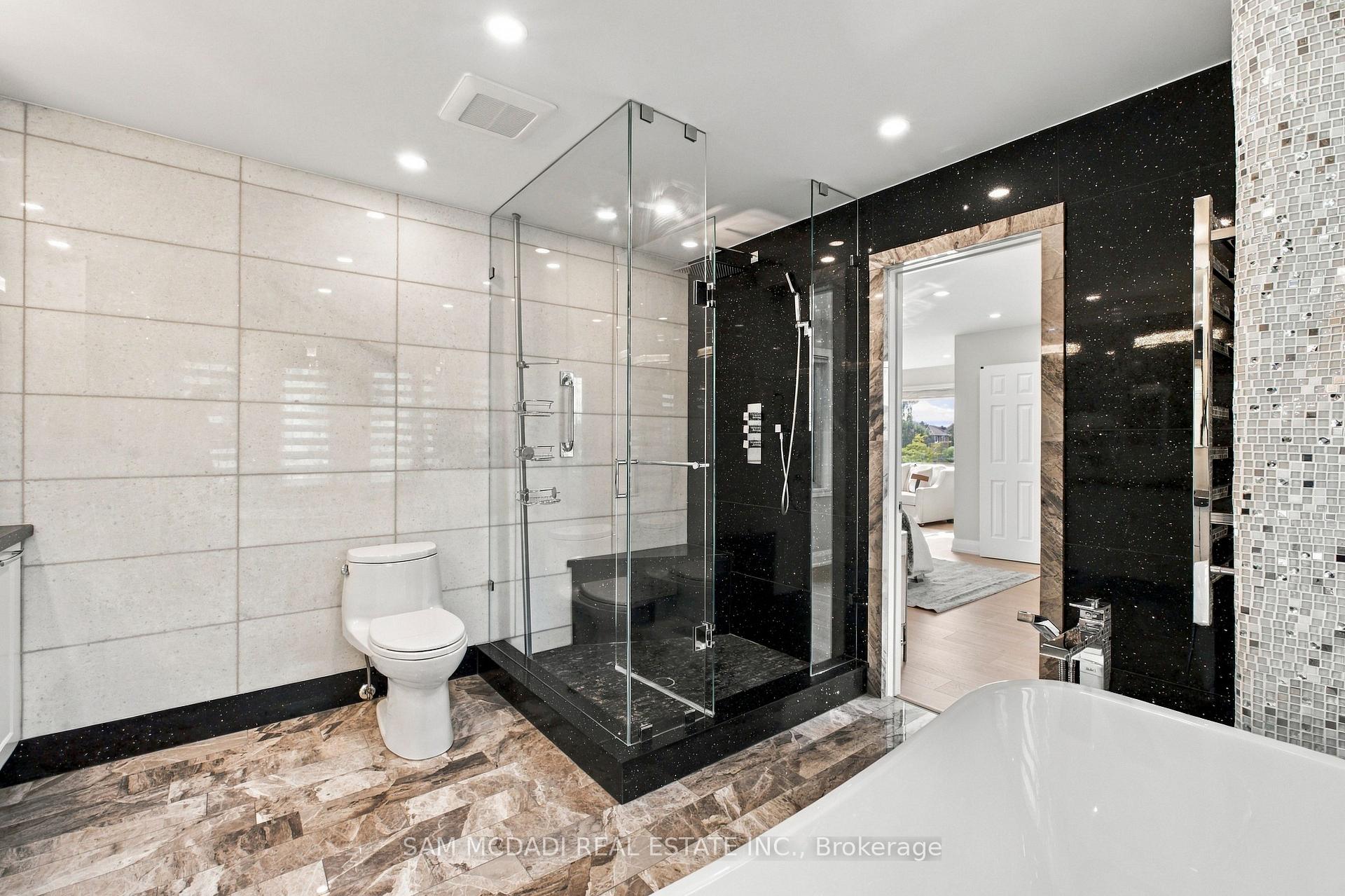 Photo 30 of 5289 Fallingbrook Drive, Mississauga, East Credit — HOMEH