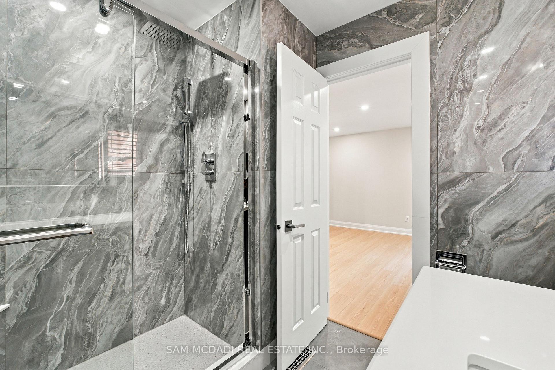 Photo 35 of 5289 Fallingbrook Drive, Mississauga, East Credit — HOMEH