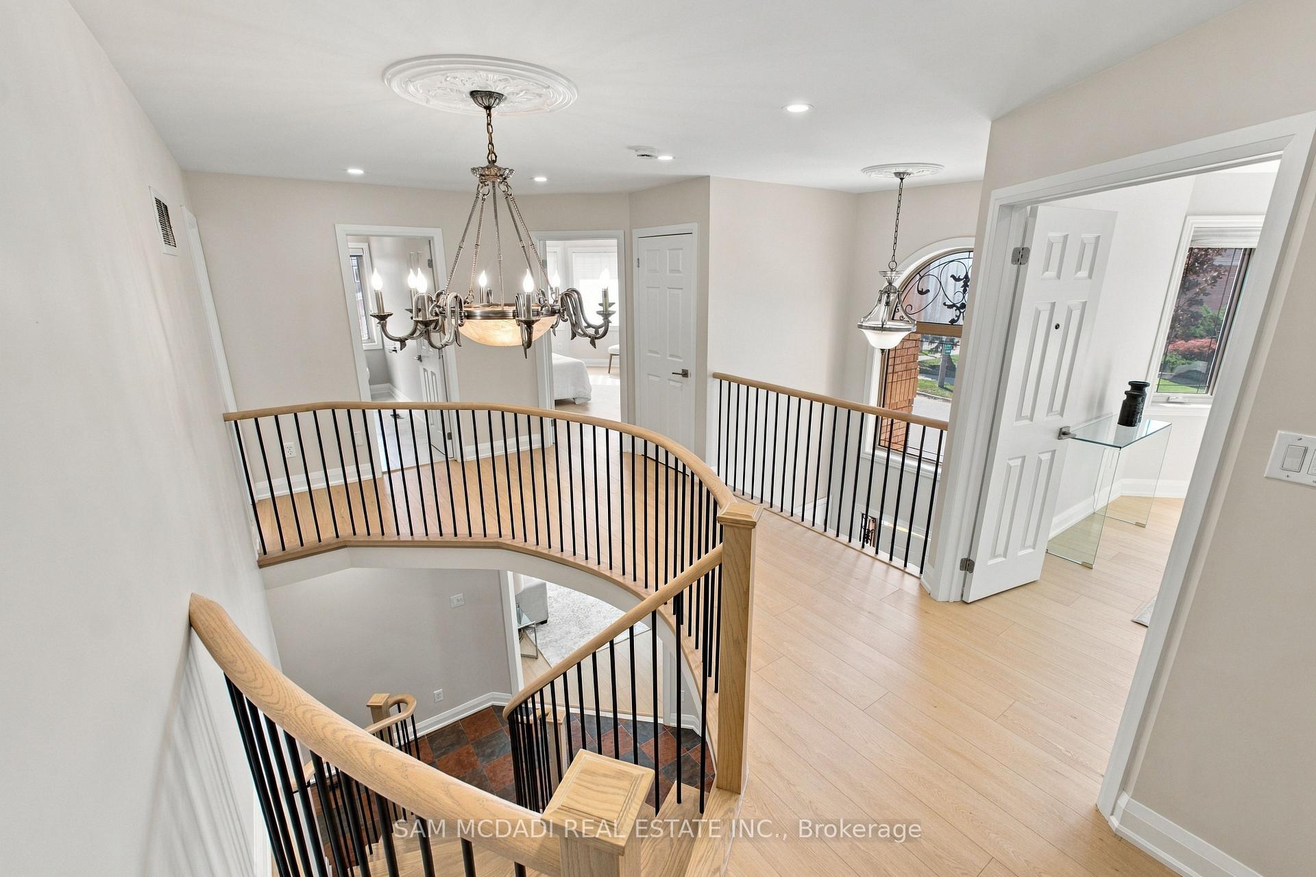 Photo 36 of 5289 Fallingbrook Drive, Mississauga, East Credit — HOMEH