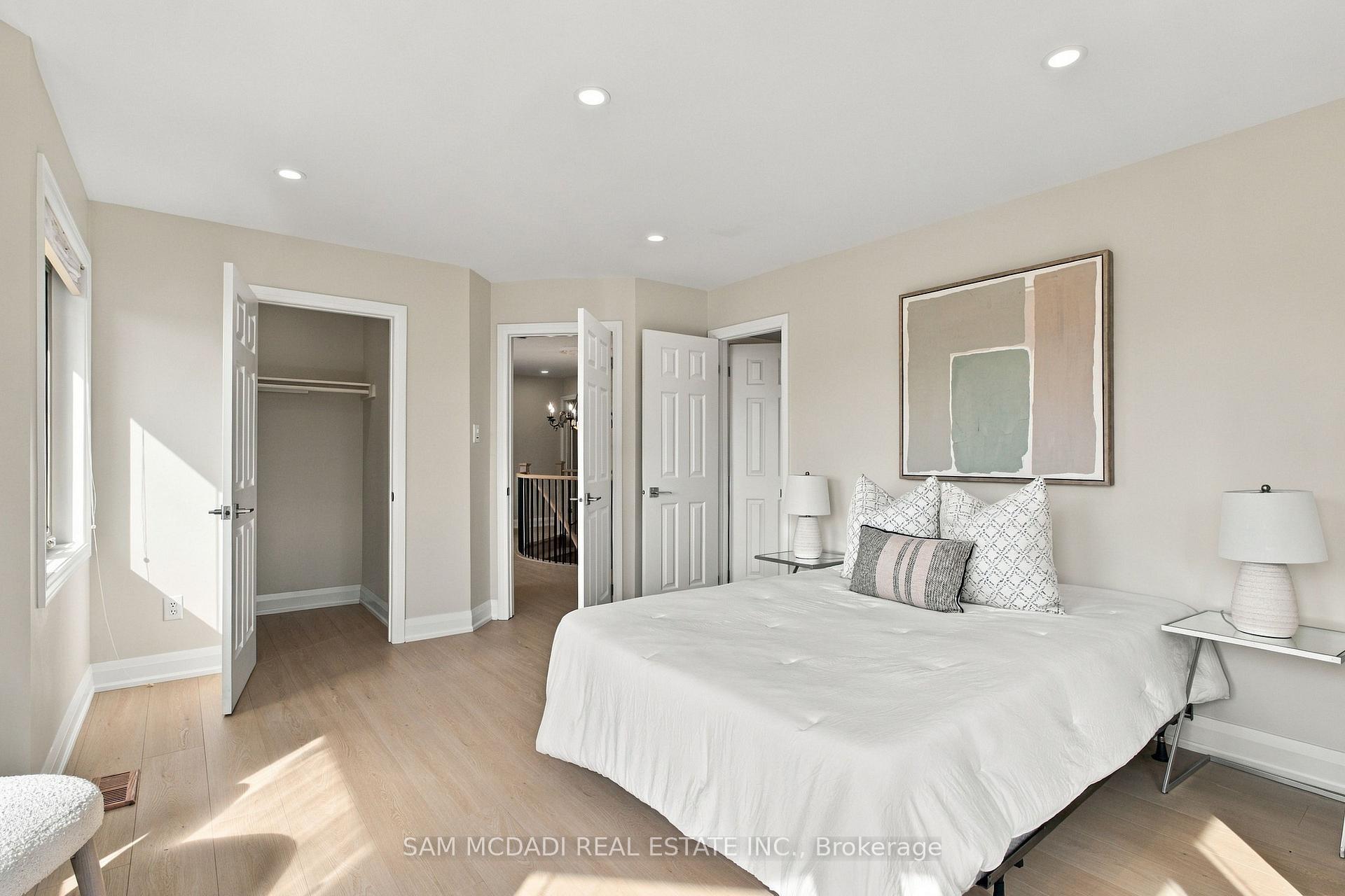 Photo 37 of 5289 Fallingbrook Drive, Mississauga, East Credit — HOMEH