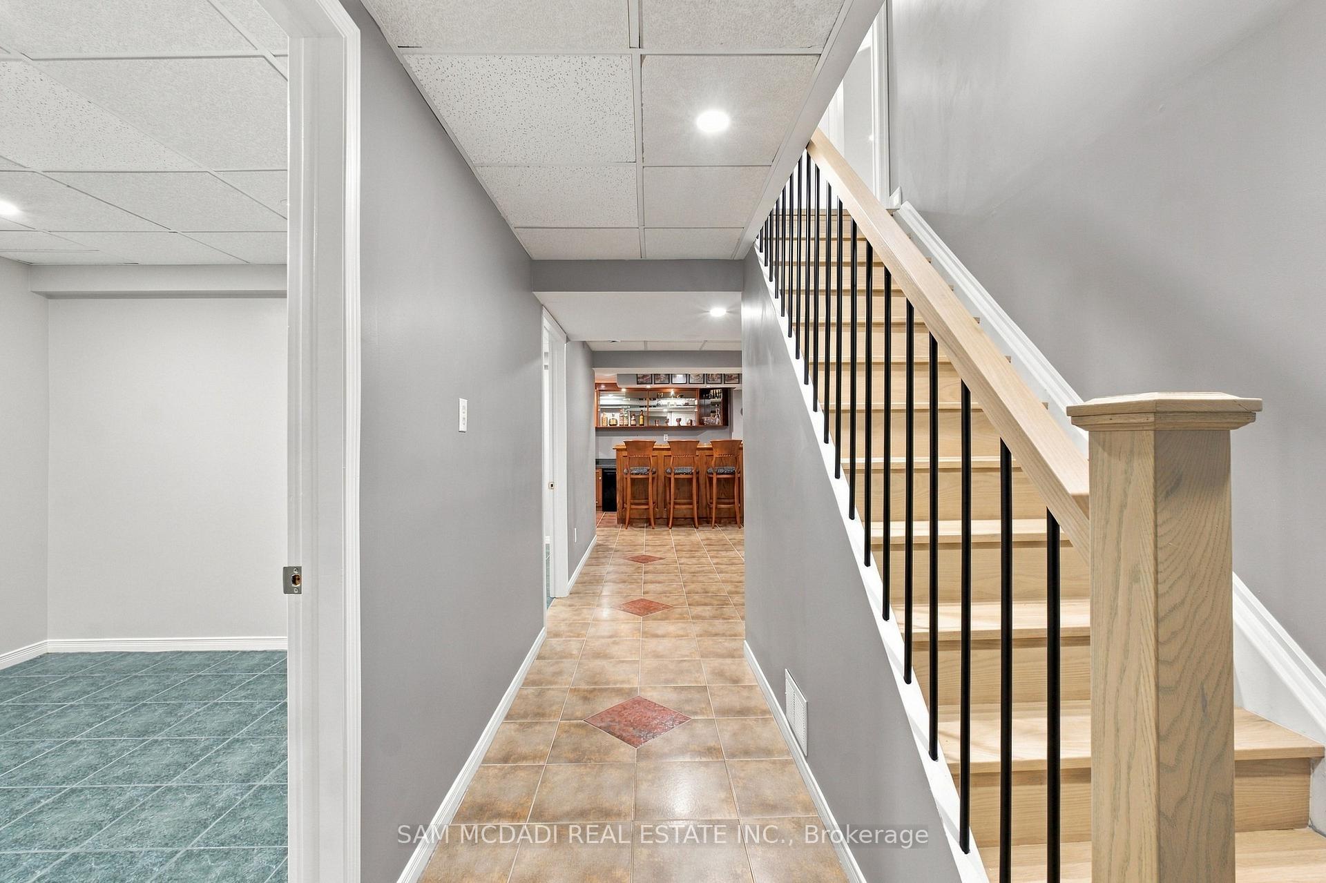 Photo 42 of 5289 Fallingbrook Drive, Mississauga, East Credit — HOMEH