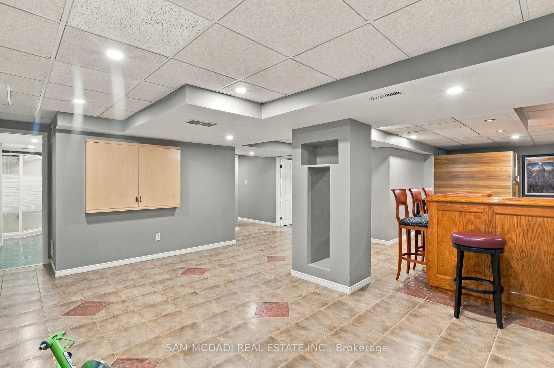 Photo 48 of 5289 Fallingbrook Drive, Mississauga, East Credit — HOMEH