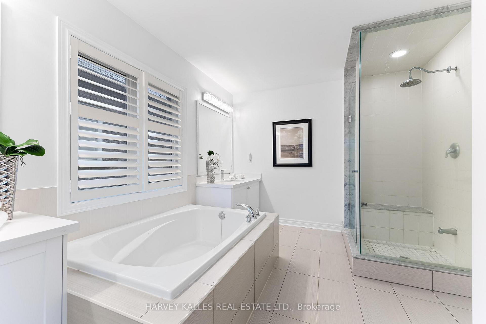 Photo 29 of 46 Grayleaf Drive, Whitchurch-Stouffville, Stouffville — HOMEH