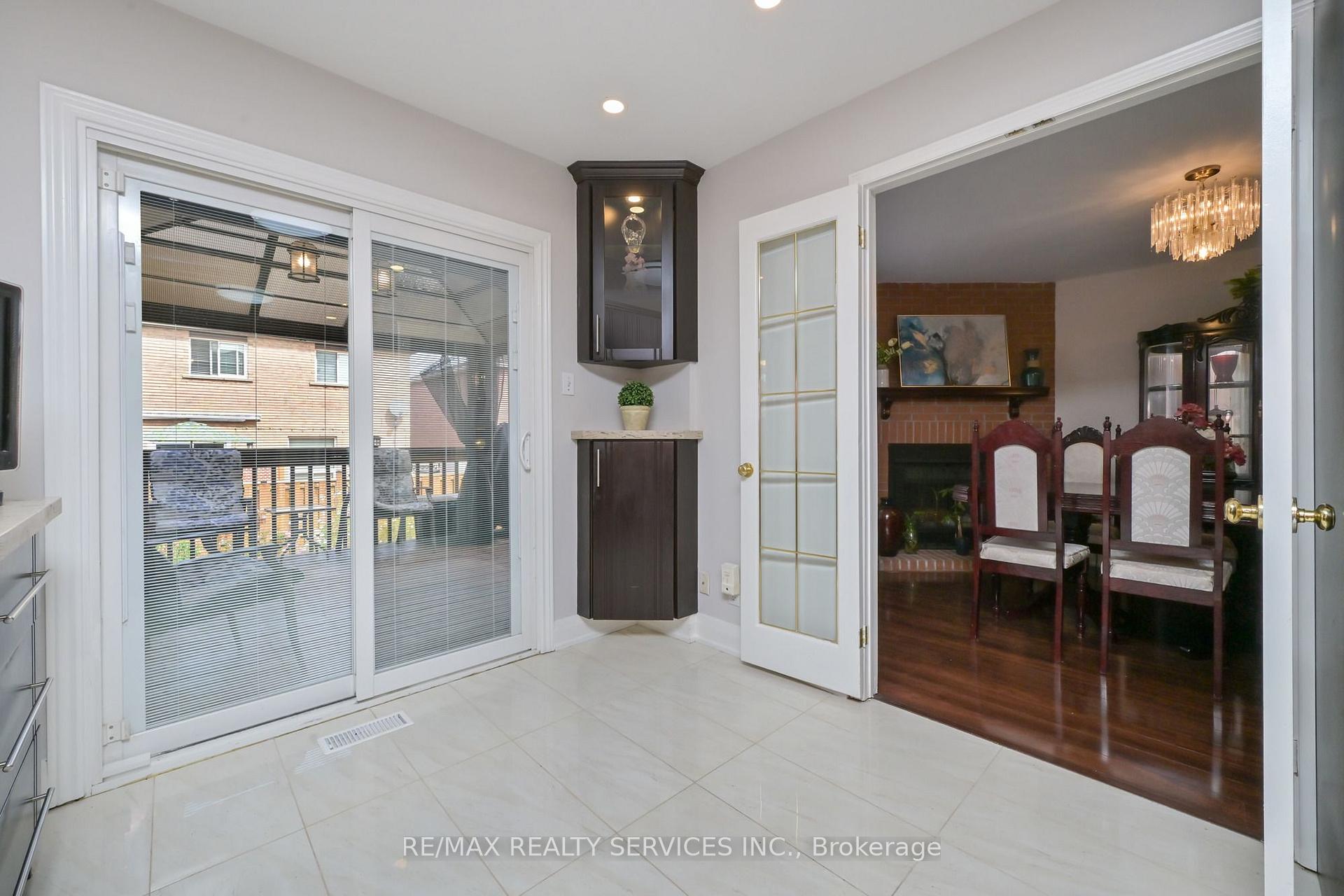 Photo 9 of 67 Sandmere Avenue, Brampton, Heart Lake West — HOMEH