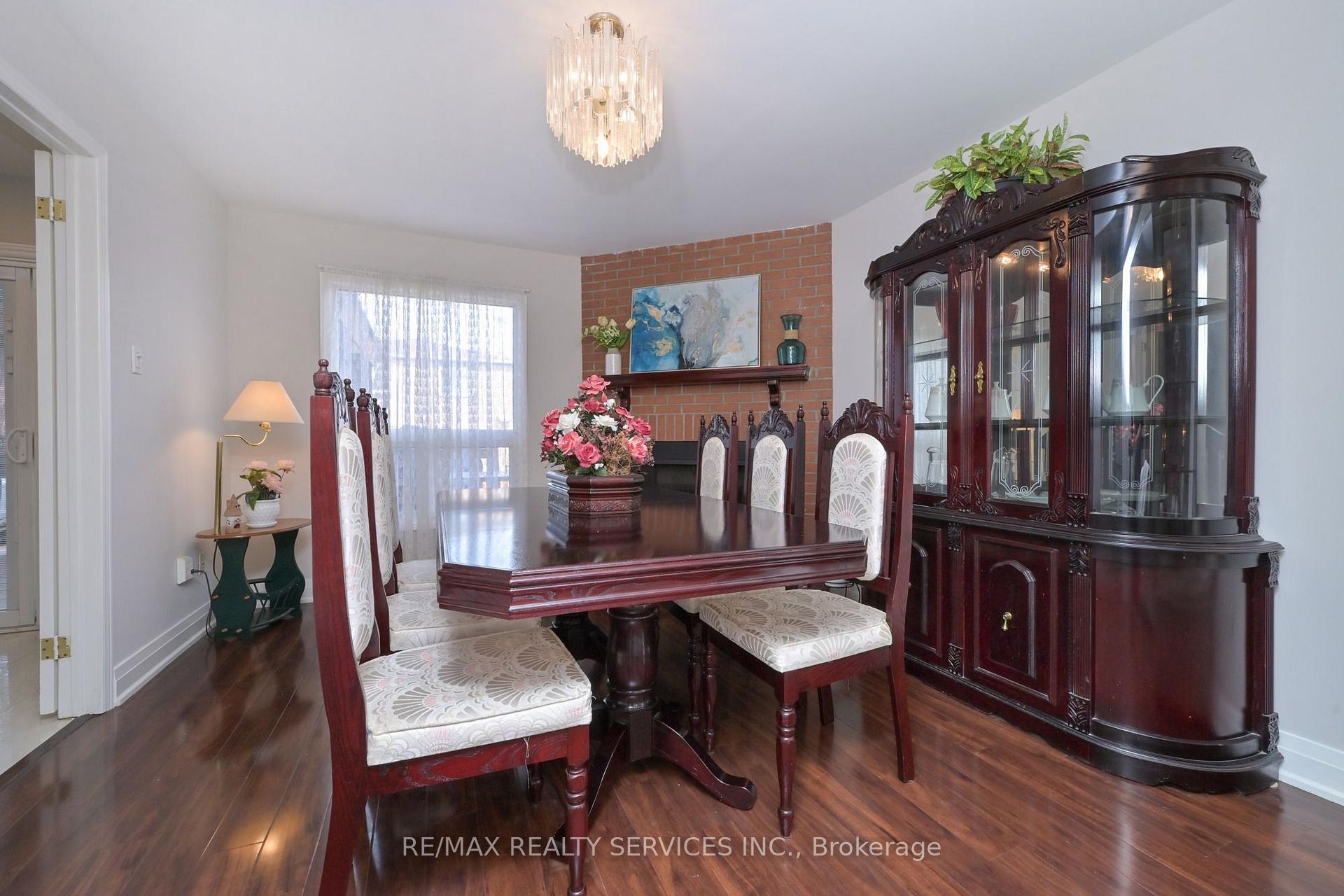 Photo 10 of 67 Sandmere Avenue, Brampton, Heart Lake West — HOMEH