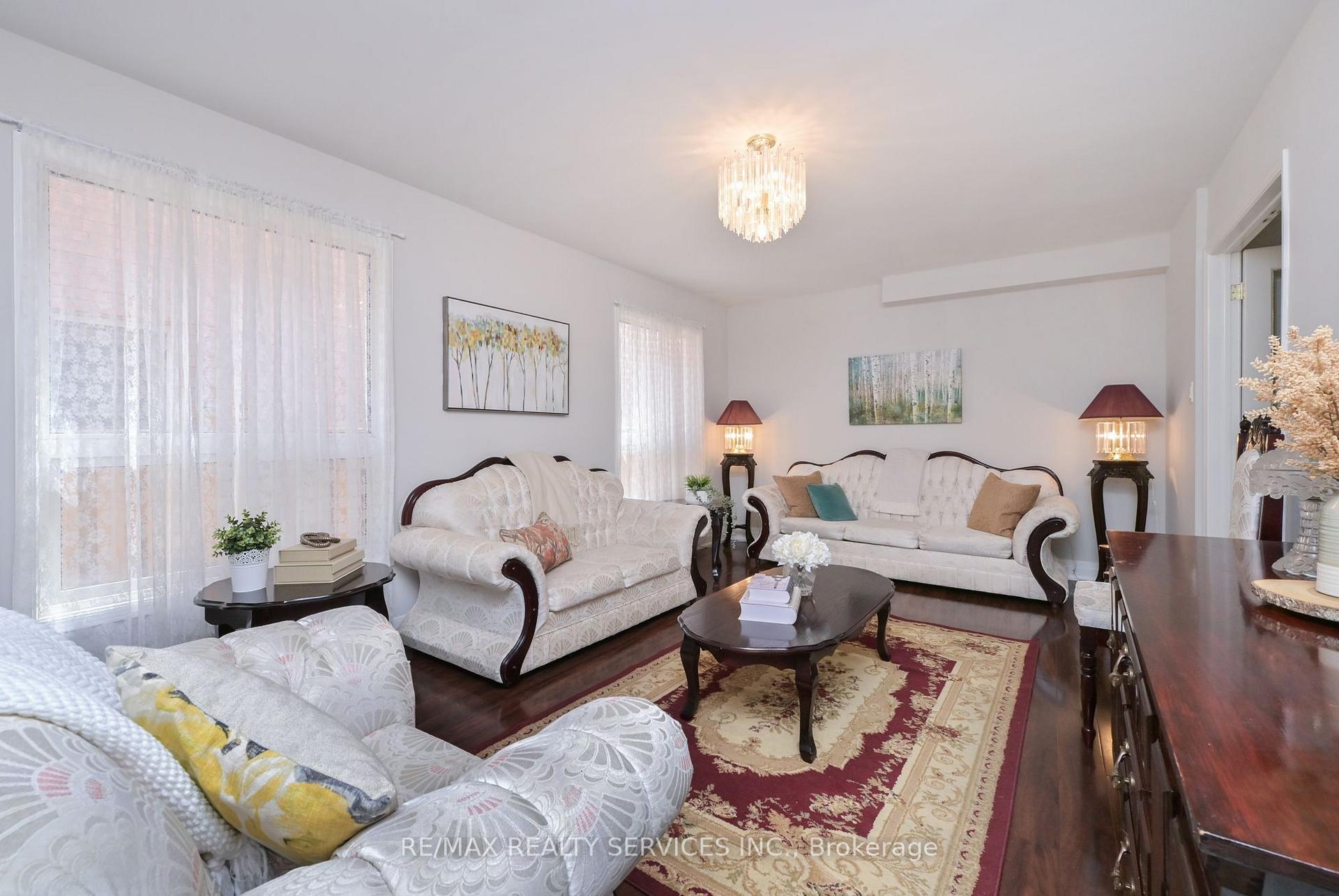 Photo 13 of 67 Sandmere Avenue, Brampton, Heart Lake West — HOMEH