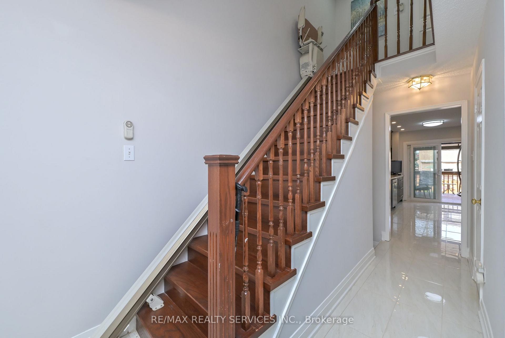 Photo 16 of 67 Sandmere Avenue, Brampton, Heart Lake West — HOMEH