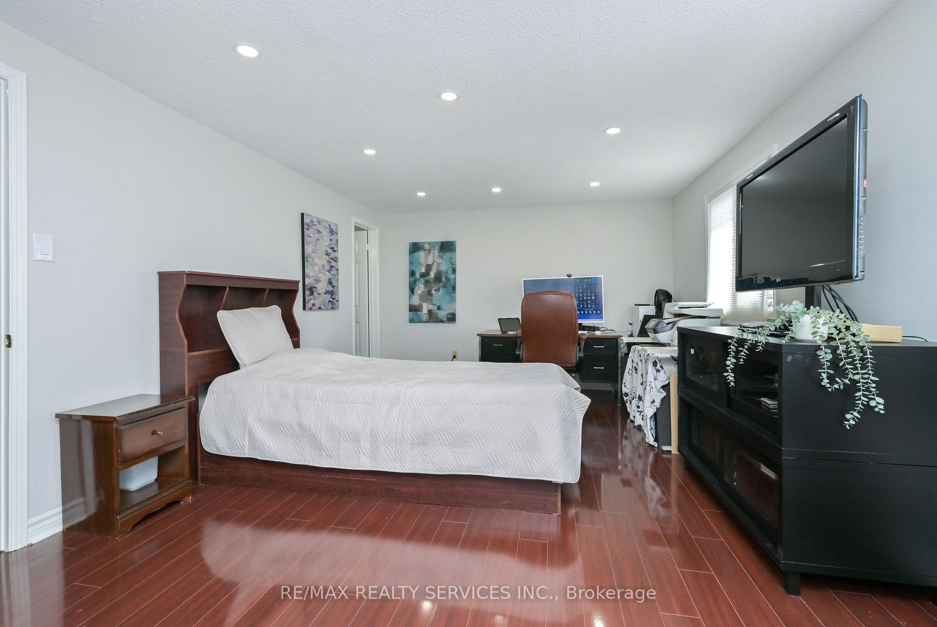 Photo 21 of 67 Sandmere Avenue, Brampton, Heart Lake West — HOMEH