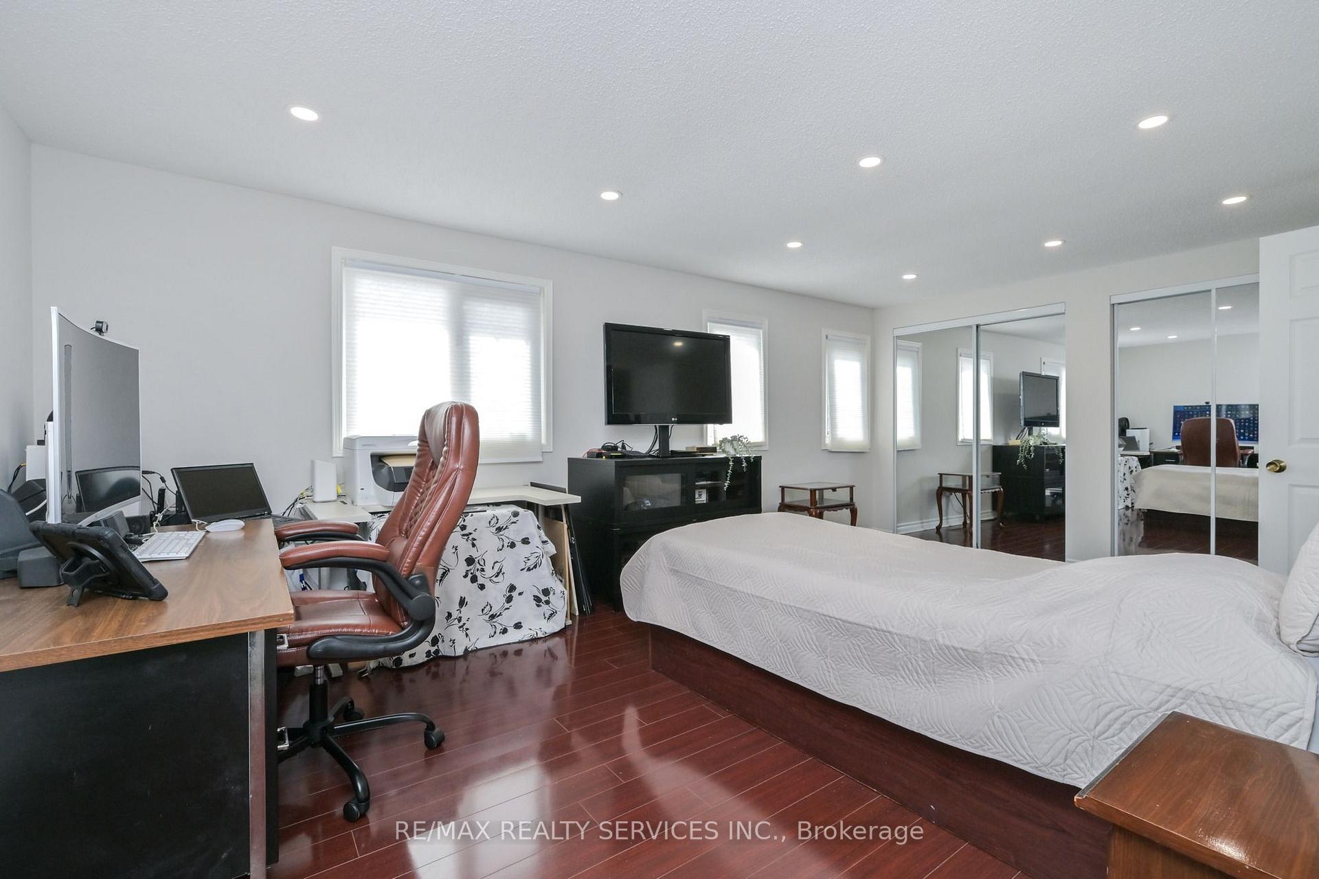 Photo 22 of 67 Sandmere Avenue, Brampton, Heart Lake West — HOMEH