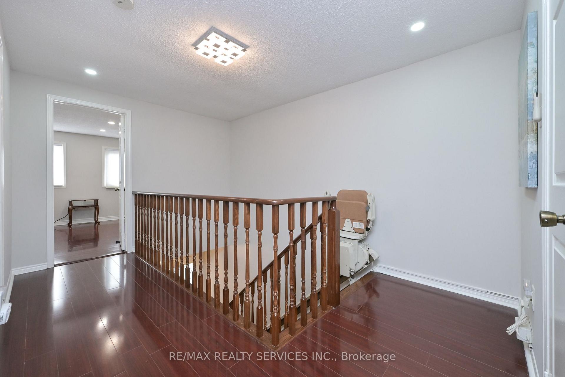 Photo 24 of 67 Sandmere Avenue, Brampton, Heart Lake West — HOMEH