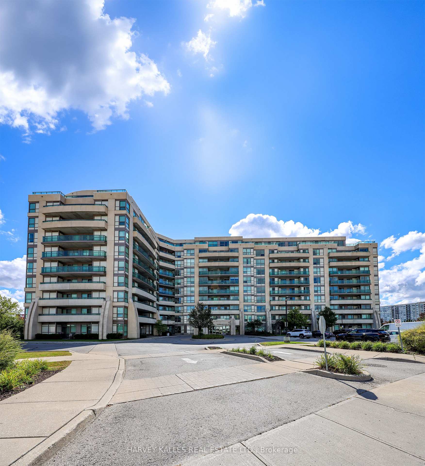 Photo of Unit 317, 75 Norman Bethune Avenue