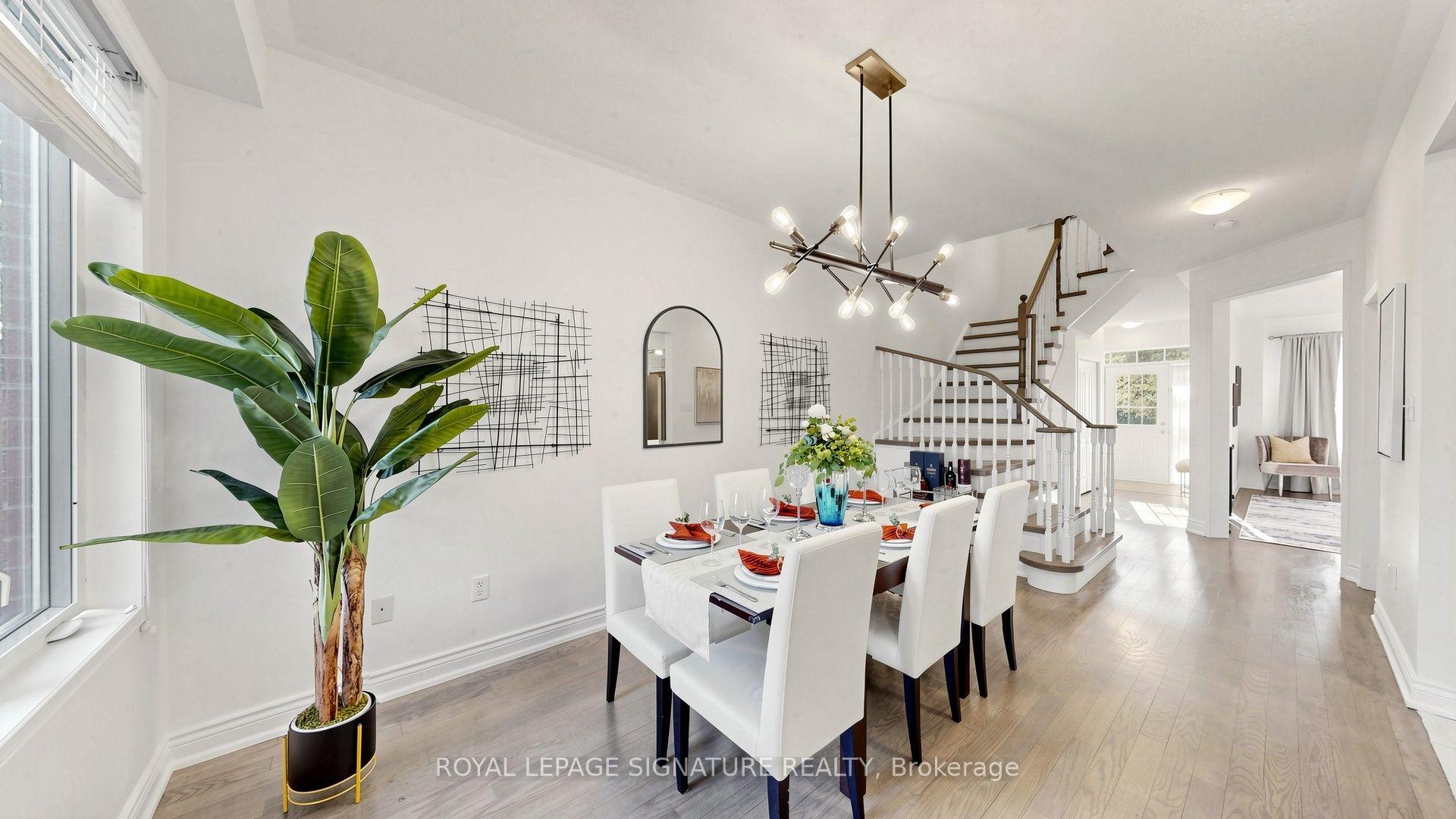 Photo 4 of 18 Montagues Lane, Markham, Cornell — HOMEH