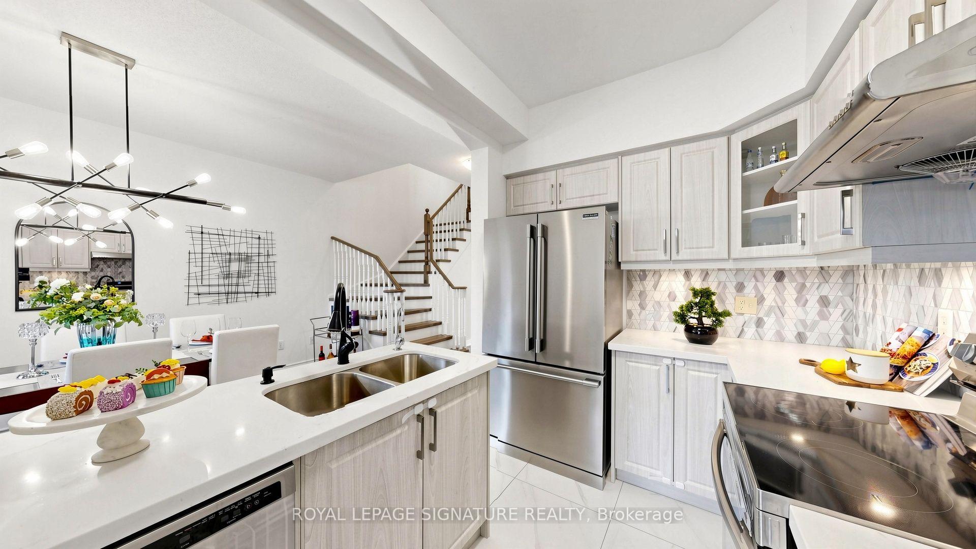 Photo 7 of 18 Montagues Lane, Markham, Cornell — HOMEH