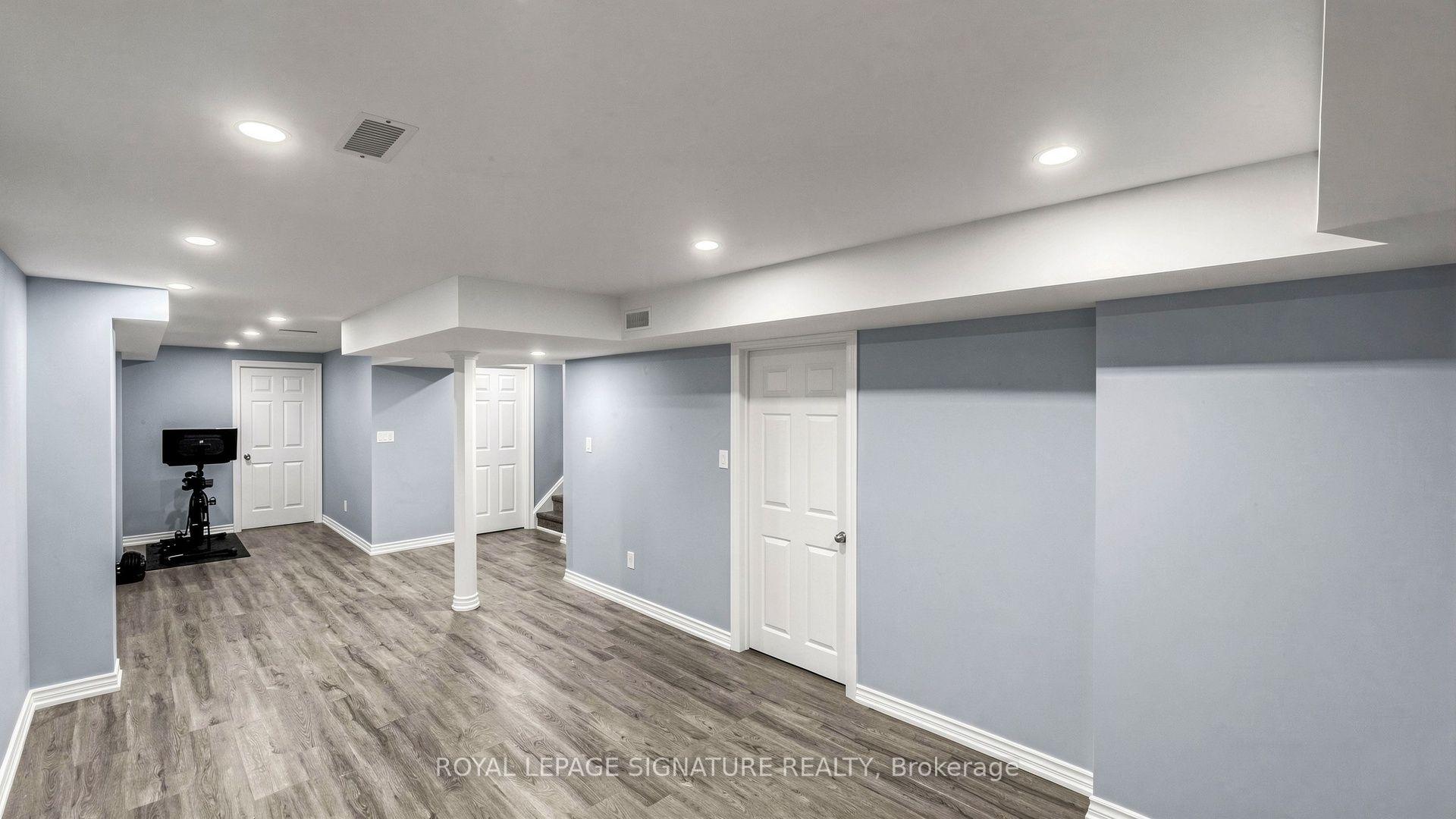 Photo 15 of 18 Montagues Lane, Markham, Cornell — HOMEH