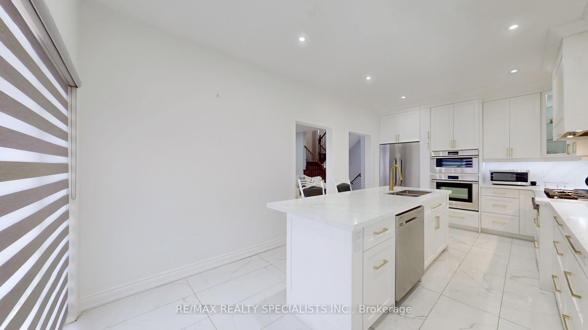 Photo 9 of 13 Ledgerock Road, Brampton, Bram East — HOMEH