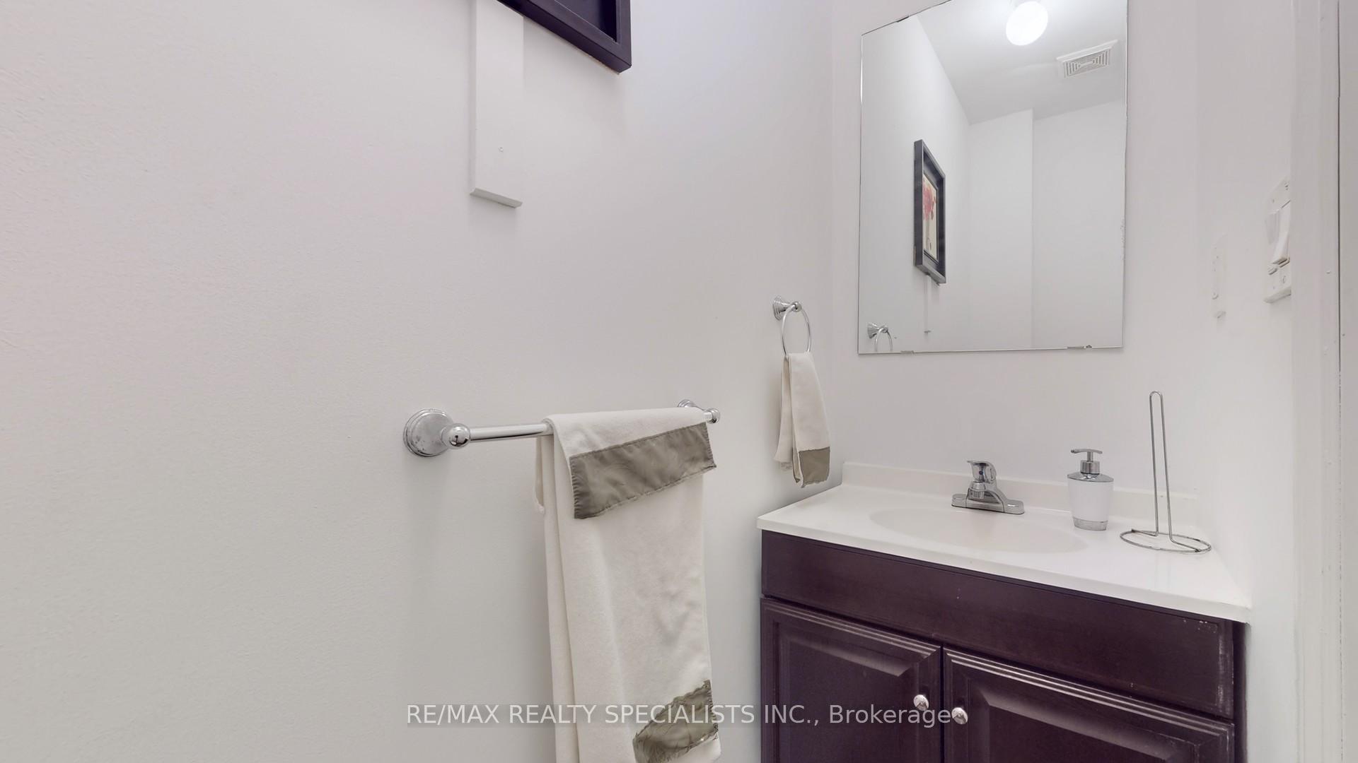 Photo 18 of 13 Ledgerock Road, Brampton, Bram East — HOMEH