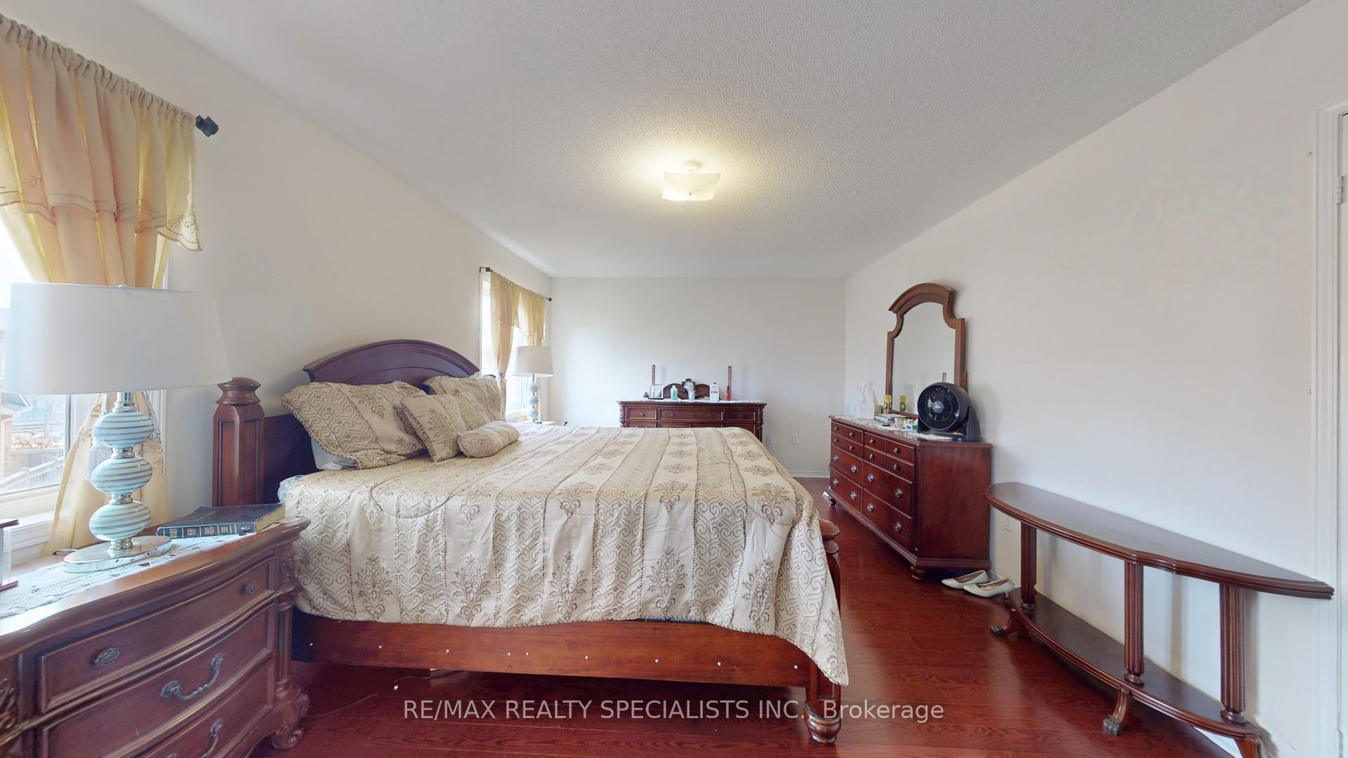 Photo 23 of 13 Ledgerock Road, Brampton, Bram East — HOMEH