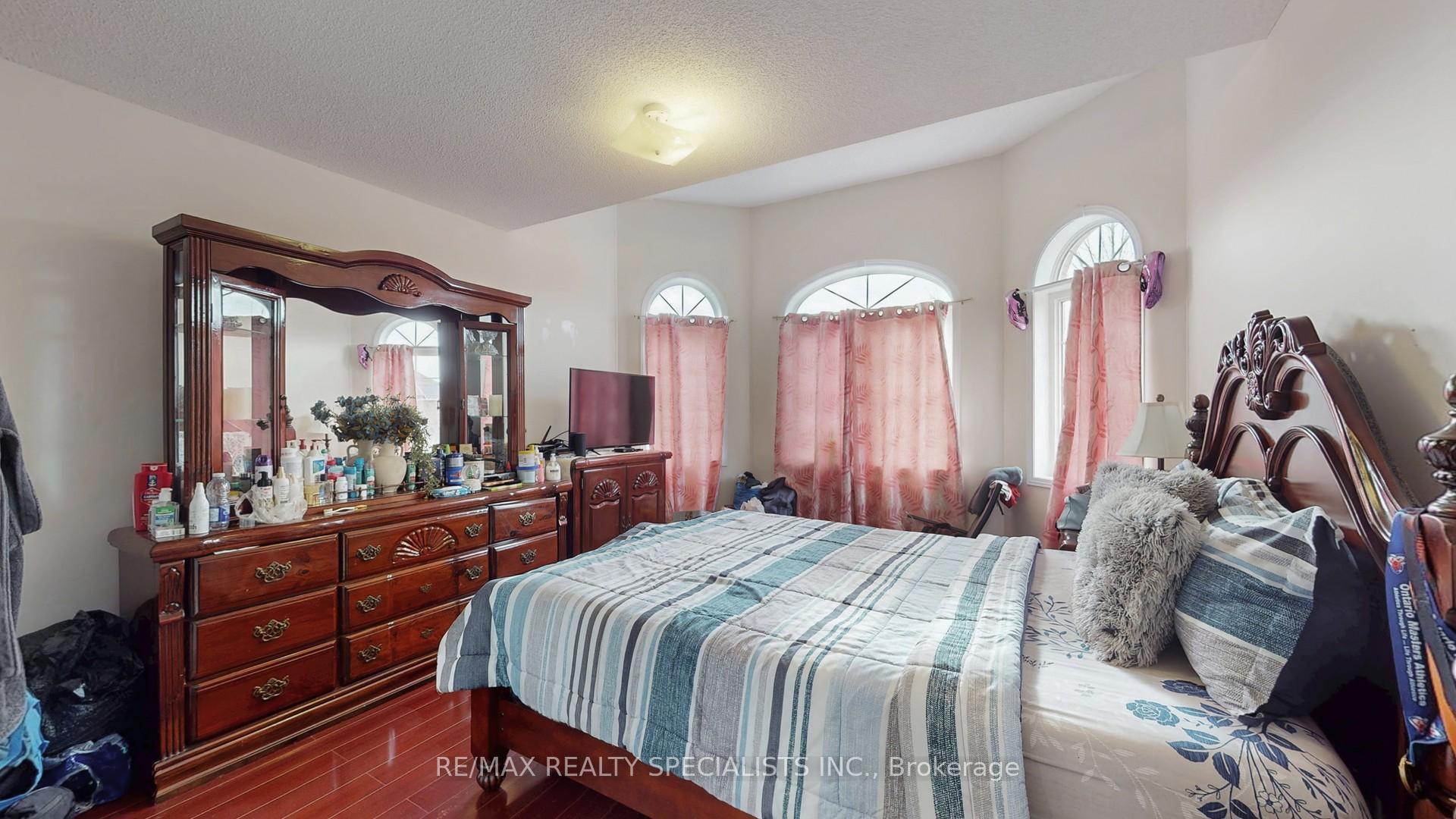 Photo 29 of 13 Ledgerock Road, Brampton, Bram East — HOMEH
