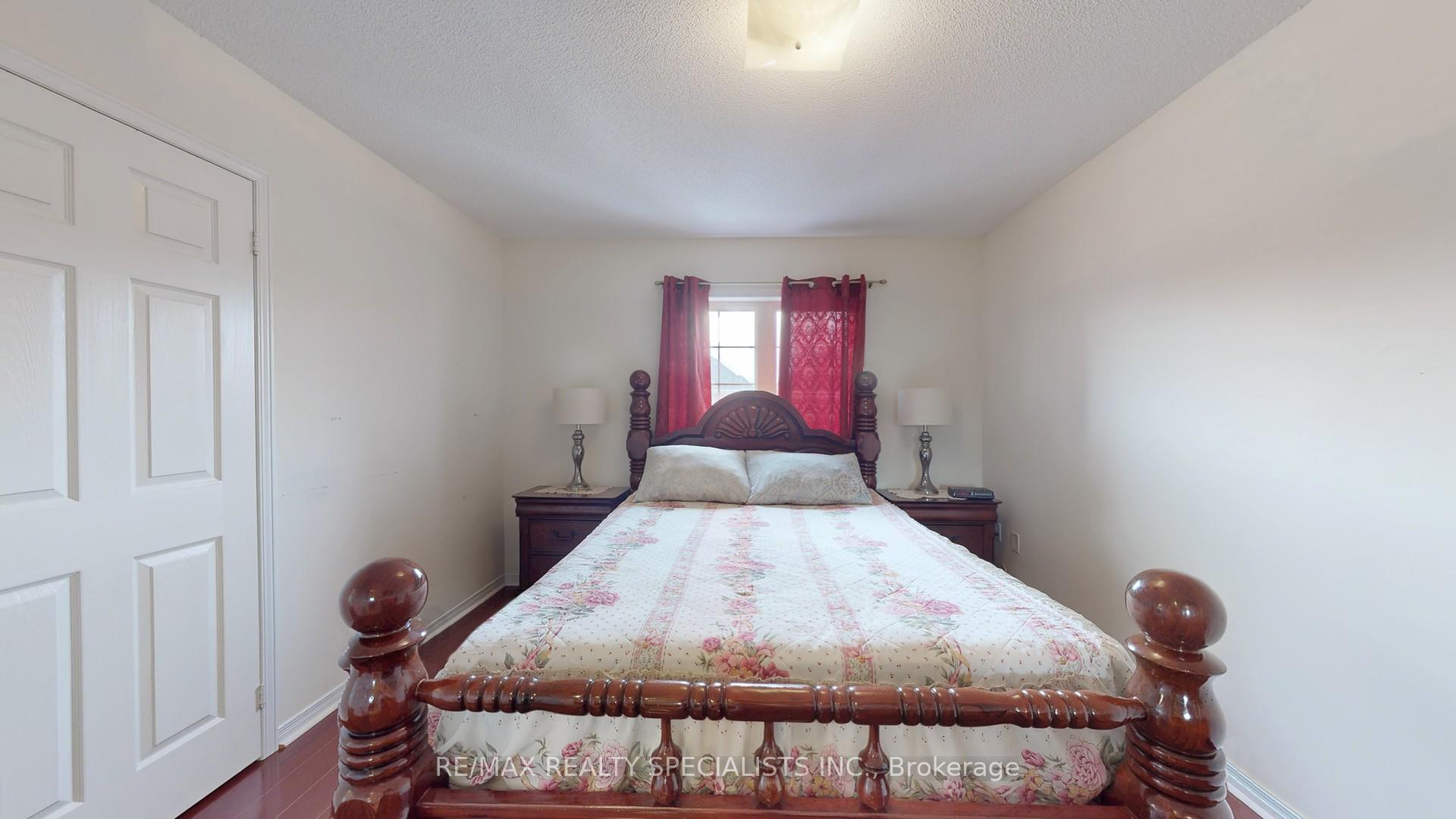 Photo 33 of 13 Ledgerock Road, Brampton, Bram East — HOMEH