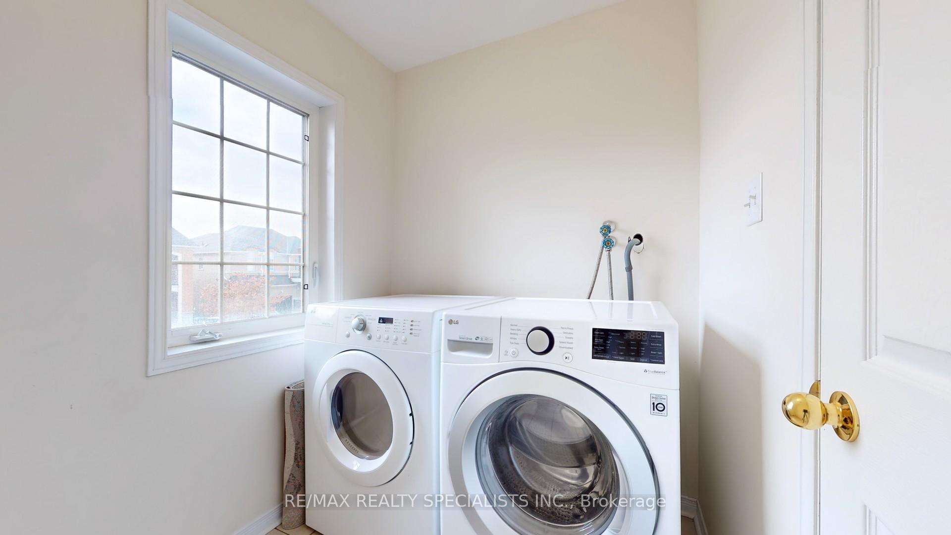 Photo 37 of 13 Ledgerock Road, Brampton, Bram East — HOMEH