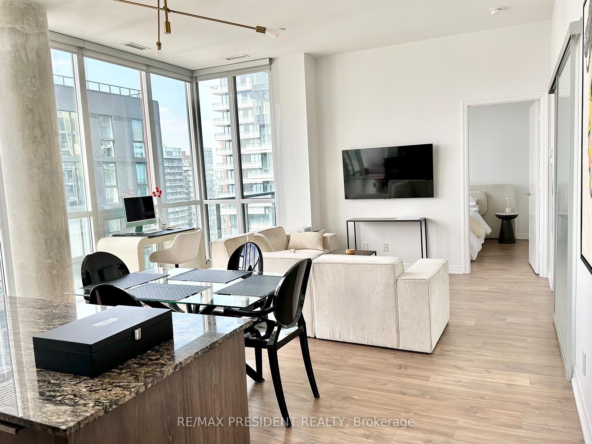 Photo 8 of Unit PH 1, 88 Blue Jays Way, Toronto, Waterfront Communities — HOMEH