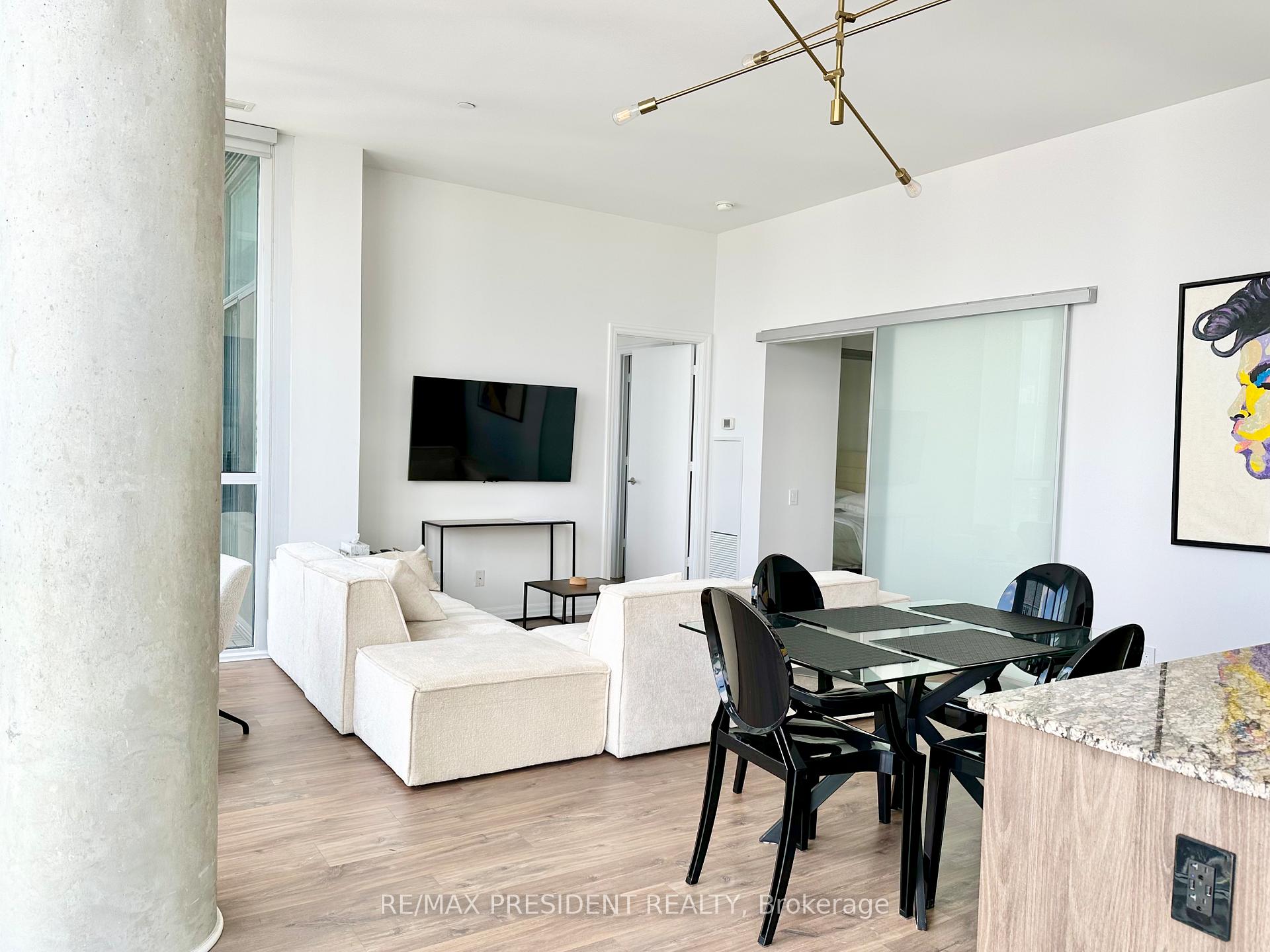 Photo 9 of Unit PH 1, 88 Blue Jays Way, Toronto, Waterfront Communities — HOMEH