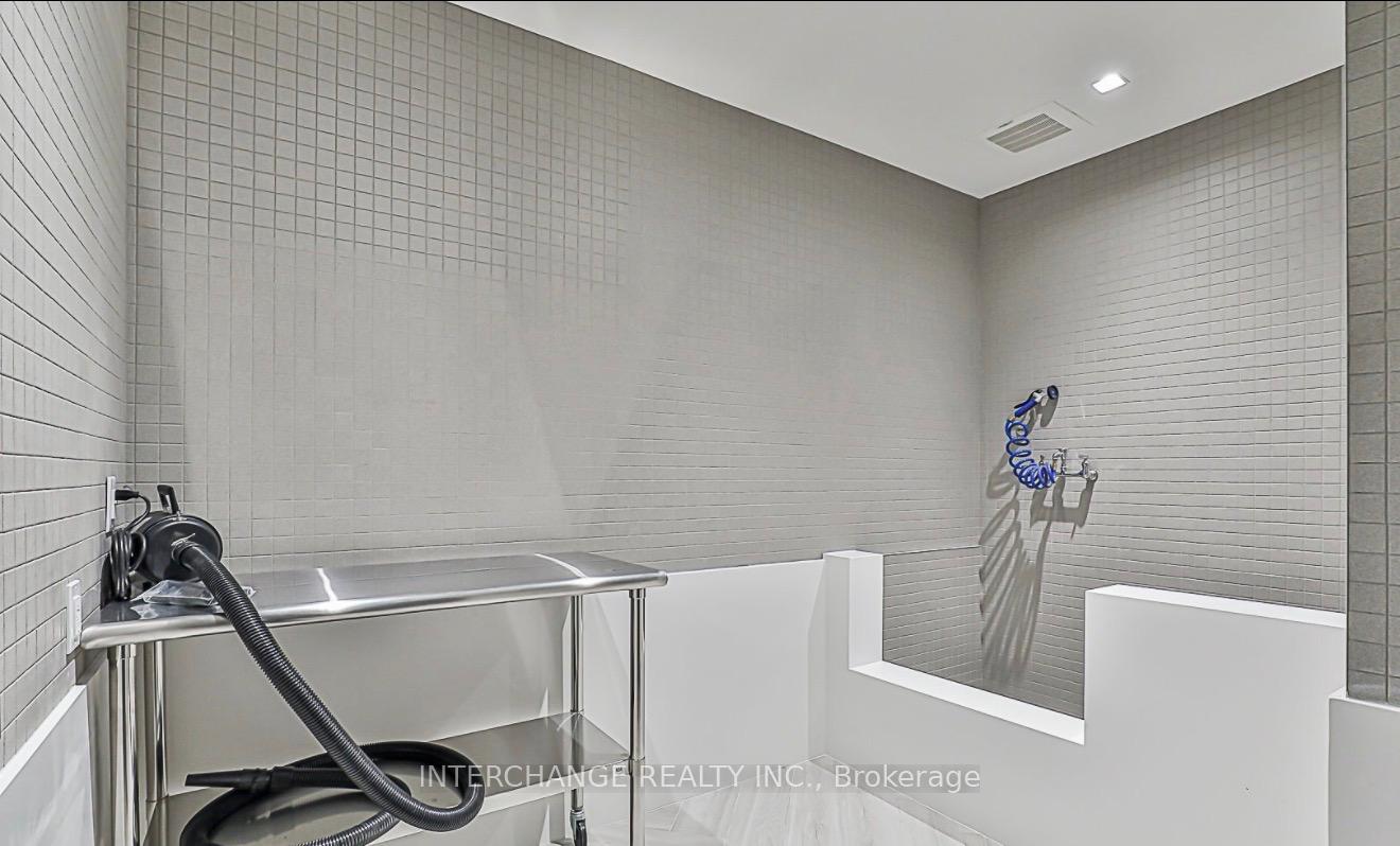 Photo 18 of Unit 409, 1285 Queen Street E, Toronto, Greenwood-Coxwell — HOMEH