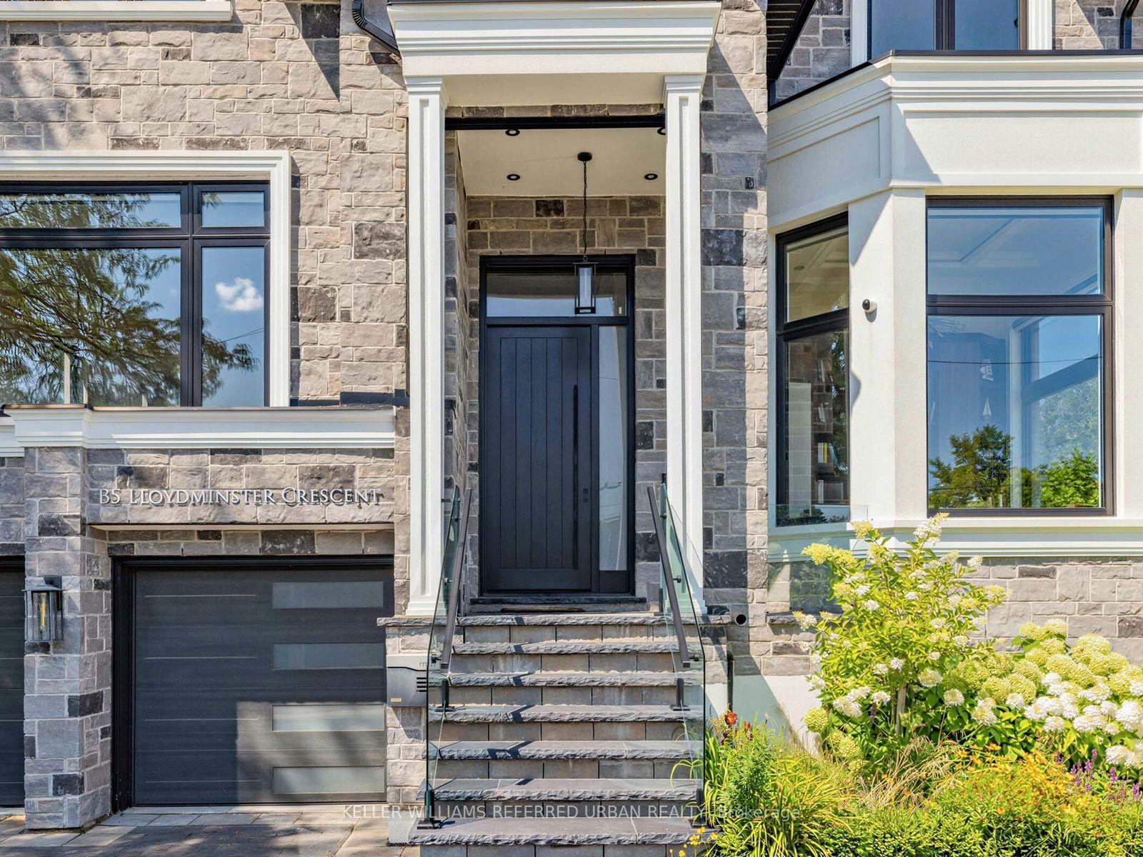 Photo 8 of 35 Lloydminster Crescent, North York, Newtonbrook East — HOMEH