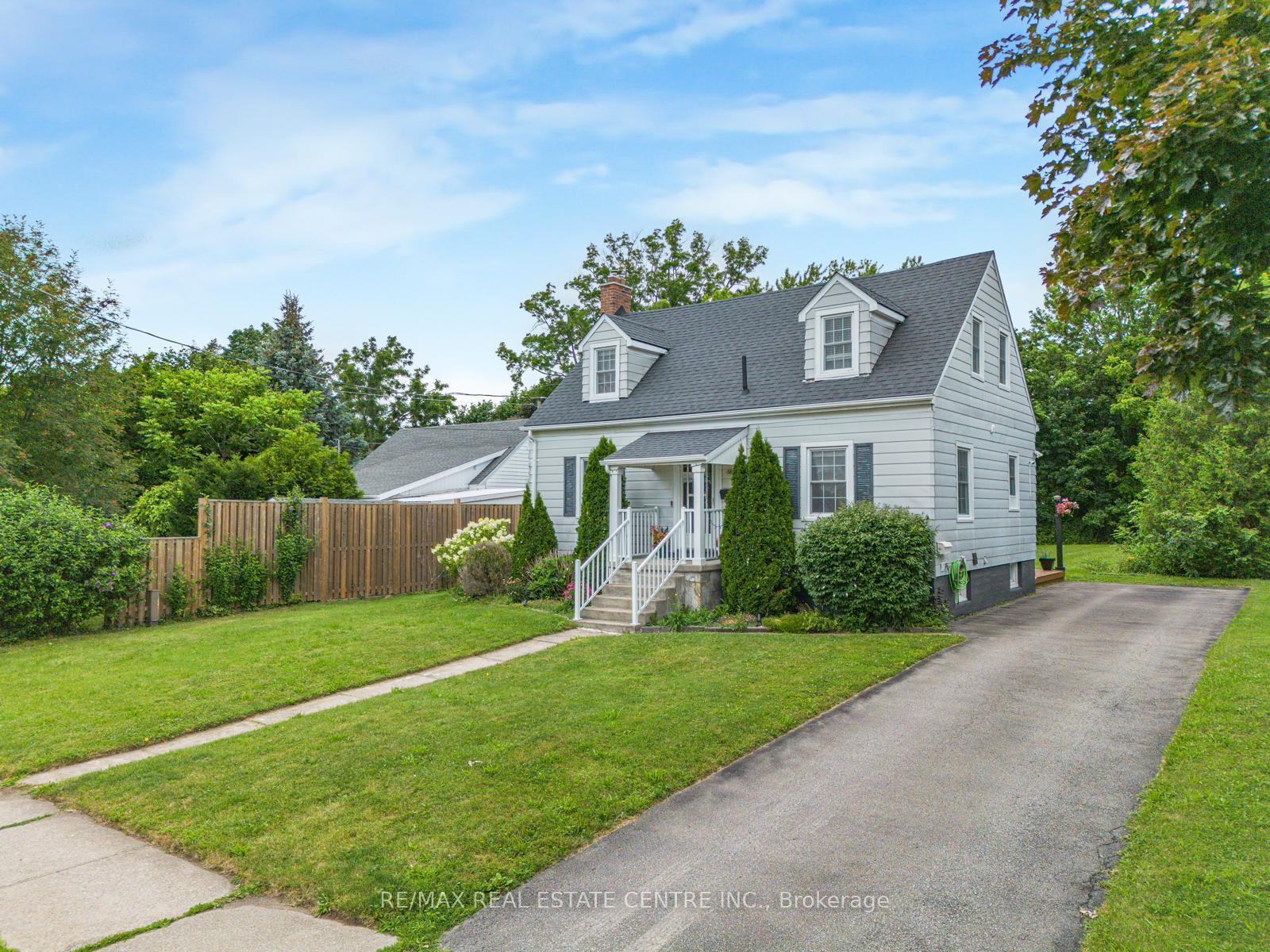 Photo 2 of 5857 Murray Street, Niagara Falls, Dorchester — HOMEH