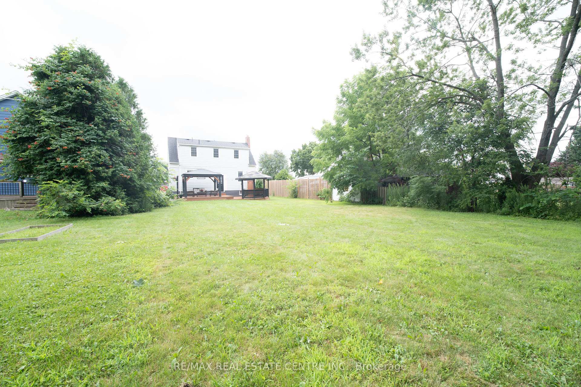 Photo 11 of 5857 Murray Street, Niagara Falls, Dorchester — HOMEH
