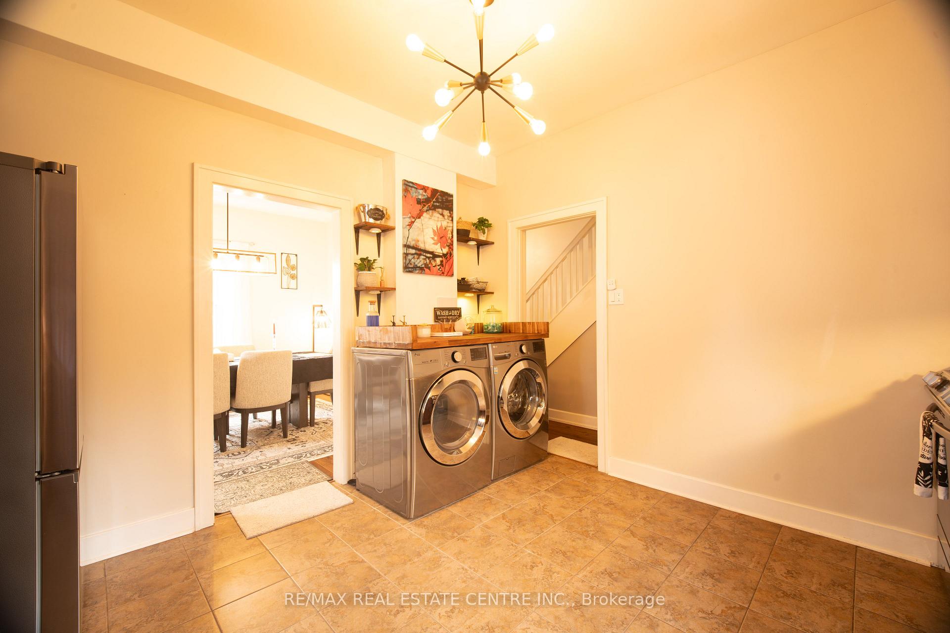 Photo 29 of 5857 Murray Street, Niagara Falls, Dorchester — HOMEH
