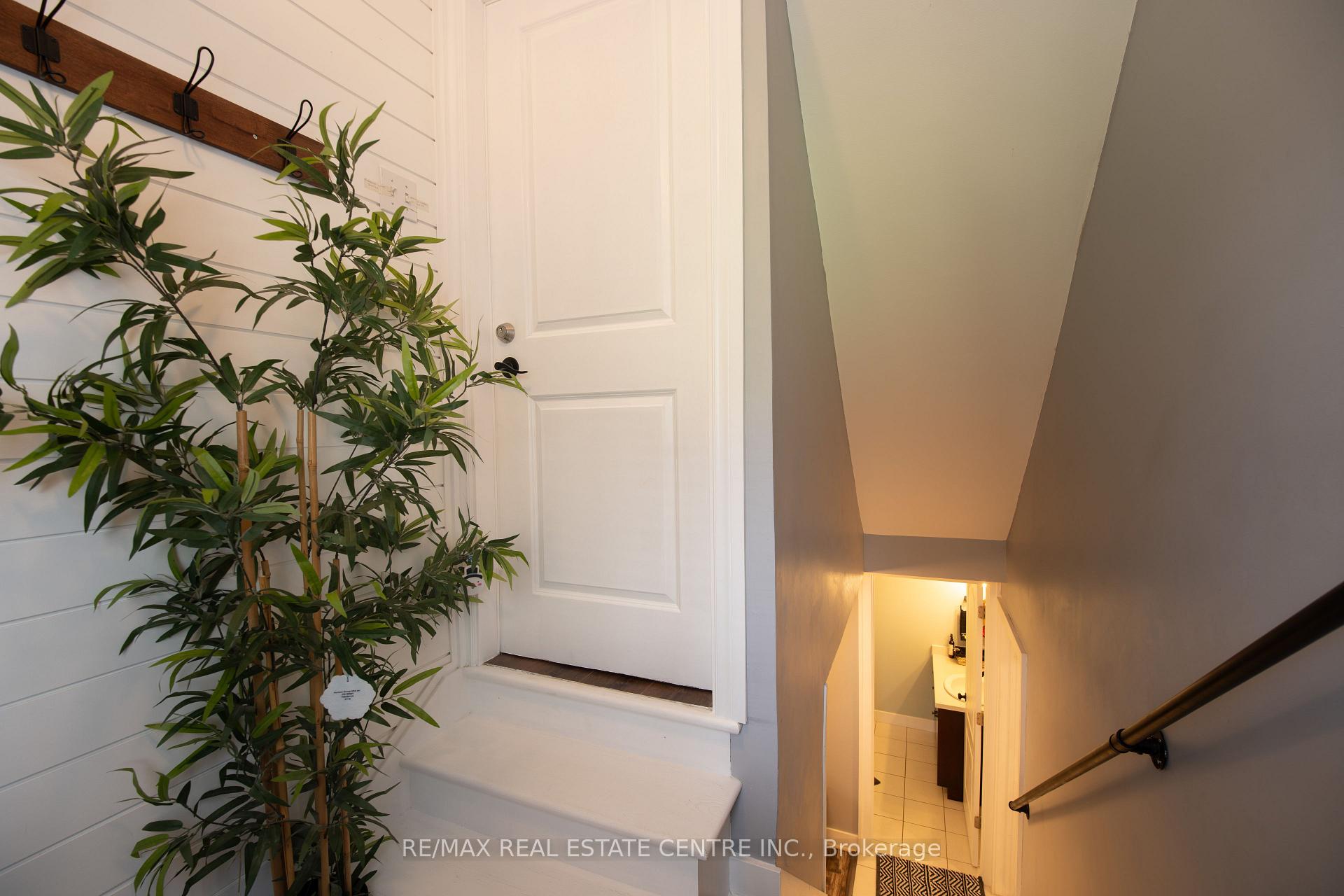 Photo 30 of 5857 Murray Street, Niagara Falls, Dorchester — HOMEH