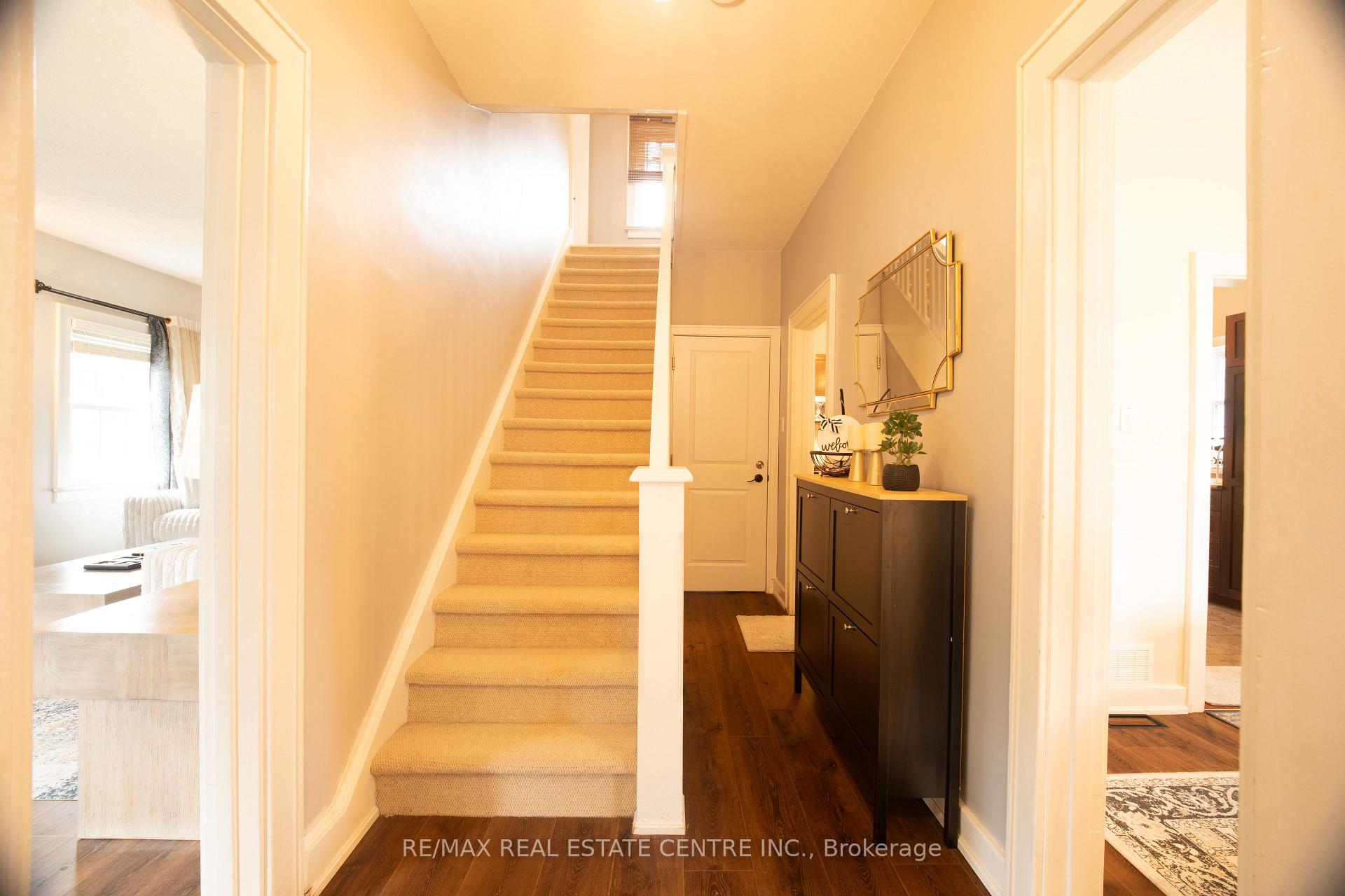 Photo 46 of 5857 Murray Street, Niagara Falls, Dorchester — HOMEH