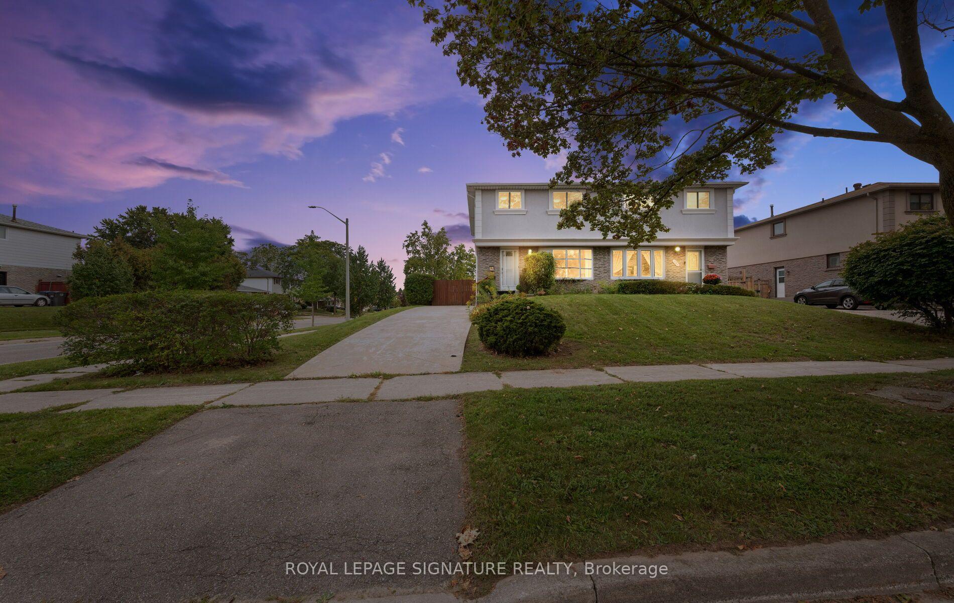 Photo 1 of 783 Dodsworth Crescent, Mississauga, Applewood — HOMEH
