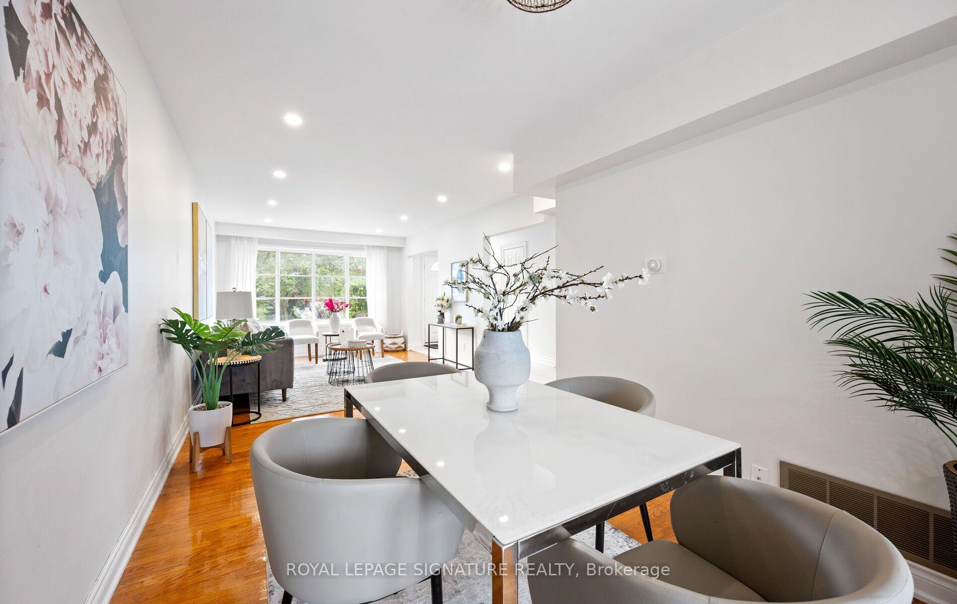 Photo 10 of 783 Dodsworth Crescent, Mississauga, Applewood — HOMEH