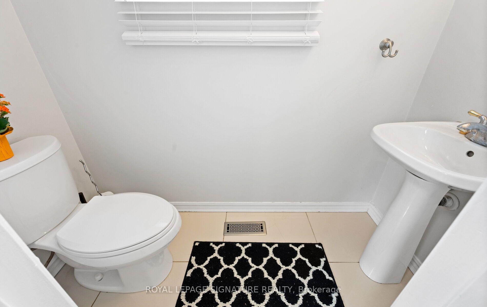 Photo 16 of 783 Dodsworth Crescent, Mississauga, Applewood — HOMEH