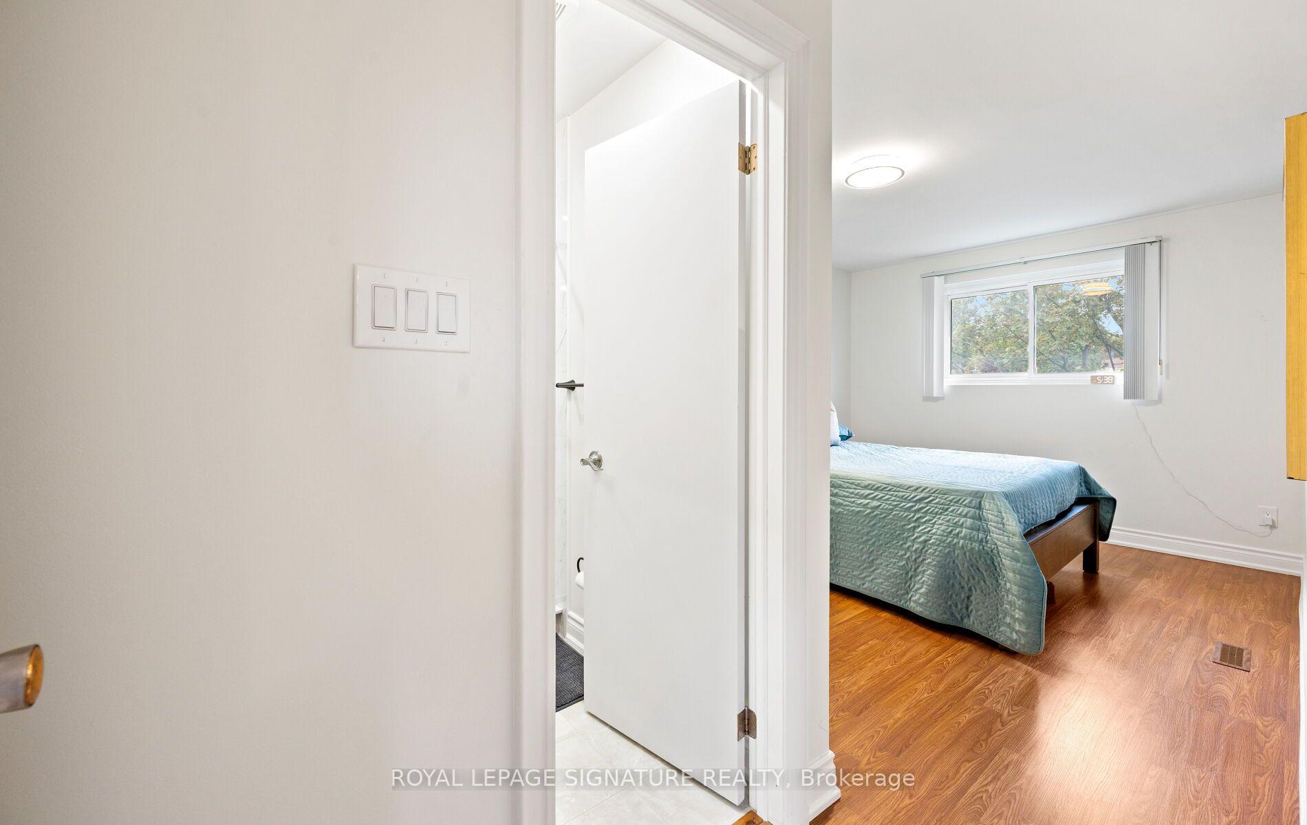 Photo 20 of 783 Dodsworth Crescent, Mississauga, Applewood — HOMEH