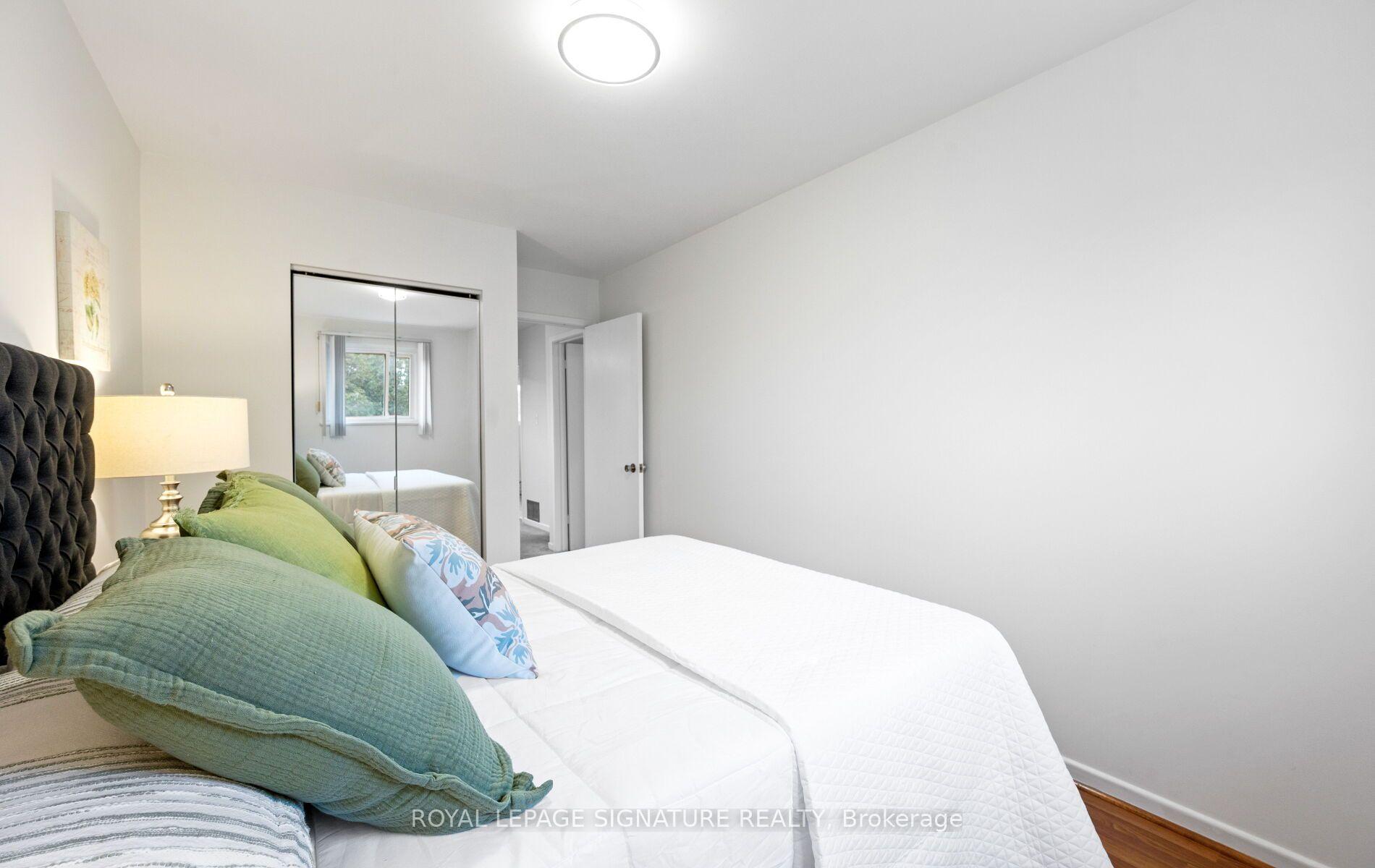 Photo 26 of 783 Dodsworth Crescent, Mississauga, Applewood — HOMEH