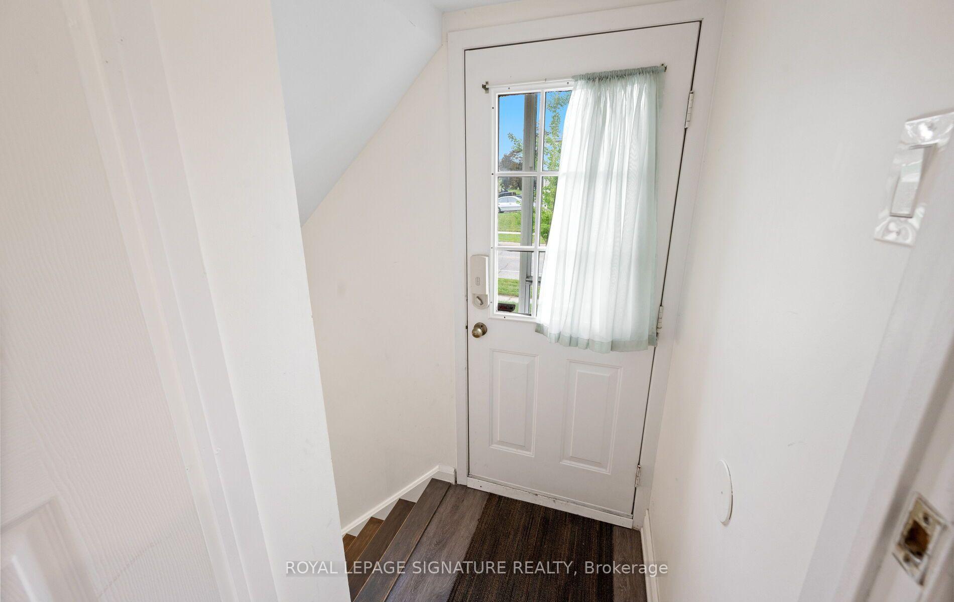 Photo 33 of 783 Dodsworth Crescent, Mississauga, Applewood — HOMEH