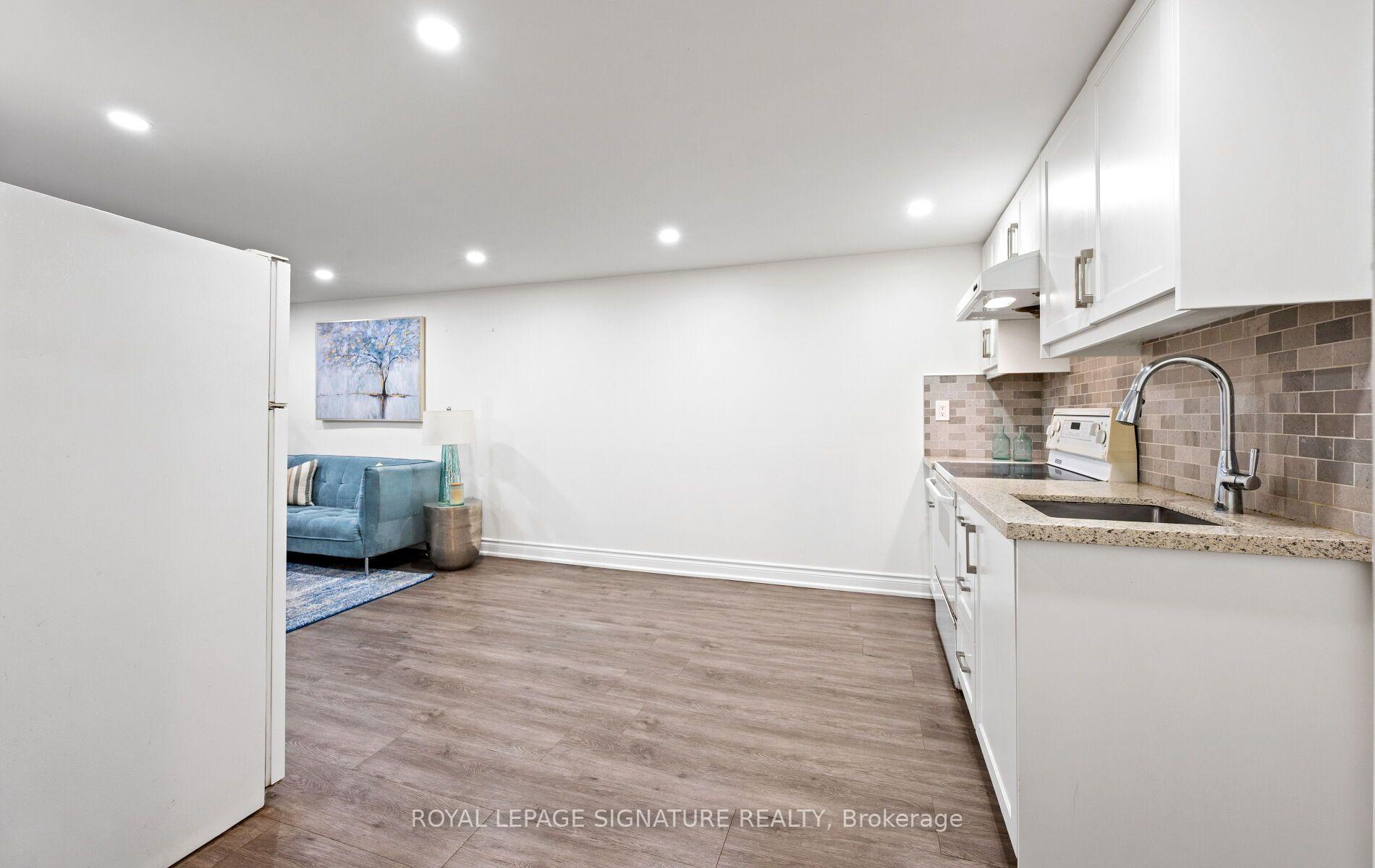 Photo 35 of 783 Dodsworth Crescent, Mississauga, Applewood — HOMEH