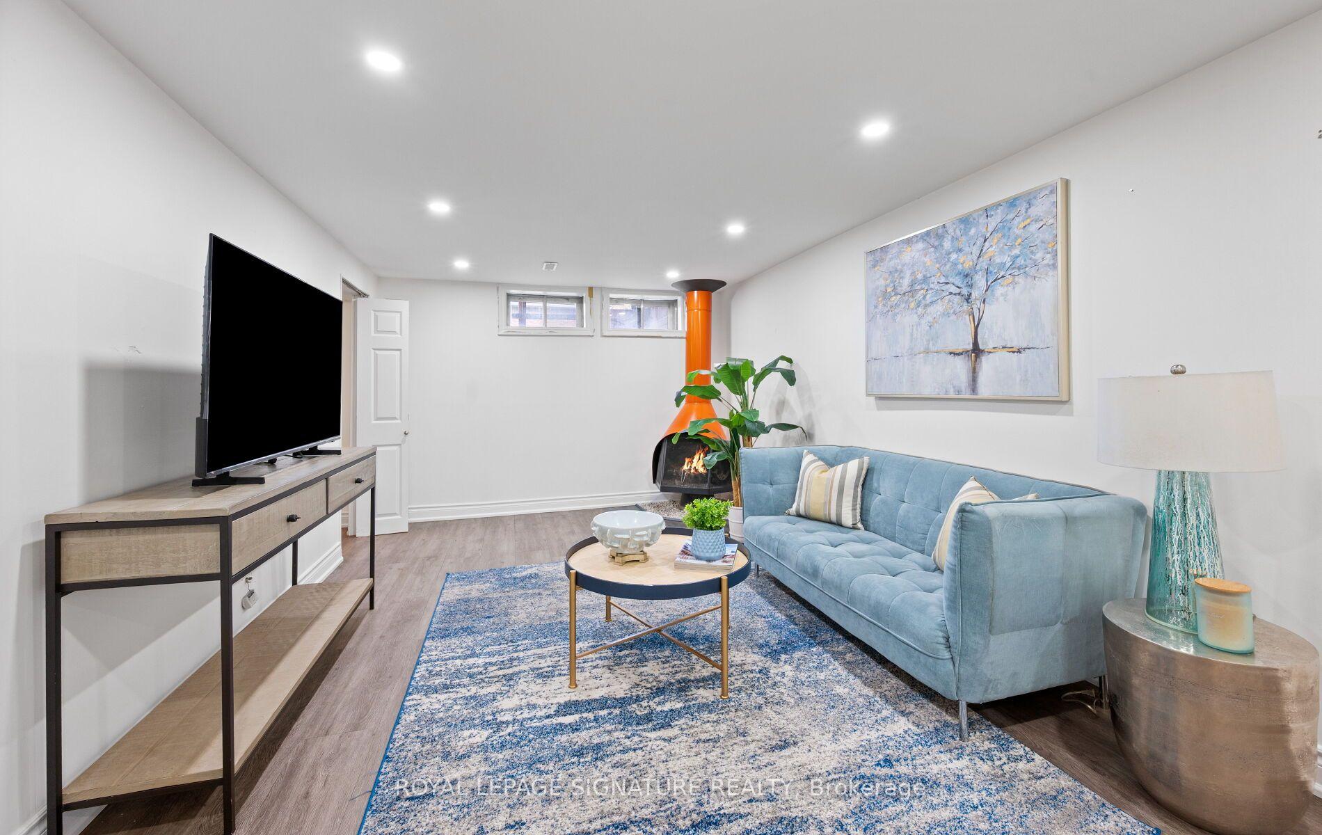 Photo 37 of 783 Dodsworth Crescent, Mississauga, Applewood — HOMEH