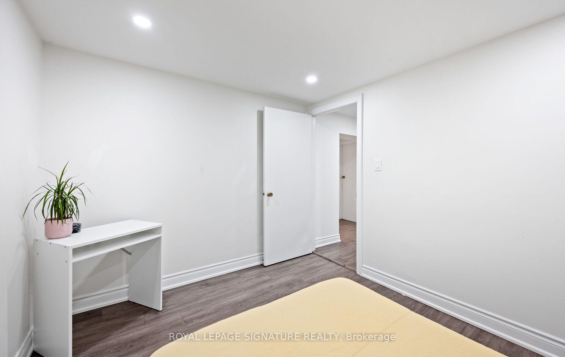 Photo 41 of 783 Dodsworth Crescent, Mississauga, Applewood — HOMEH