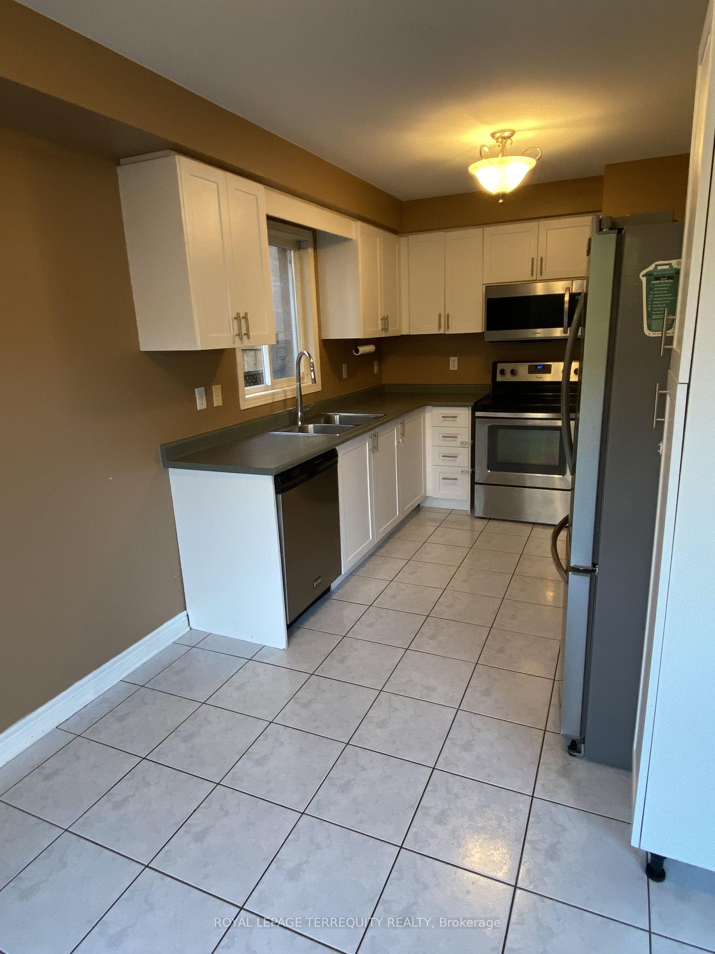 Photo 6 of 135 David Todd Avenue, Vaughan, Sonoma Heights — HOMEH