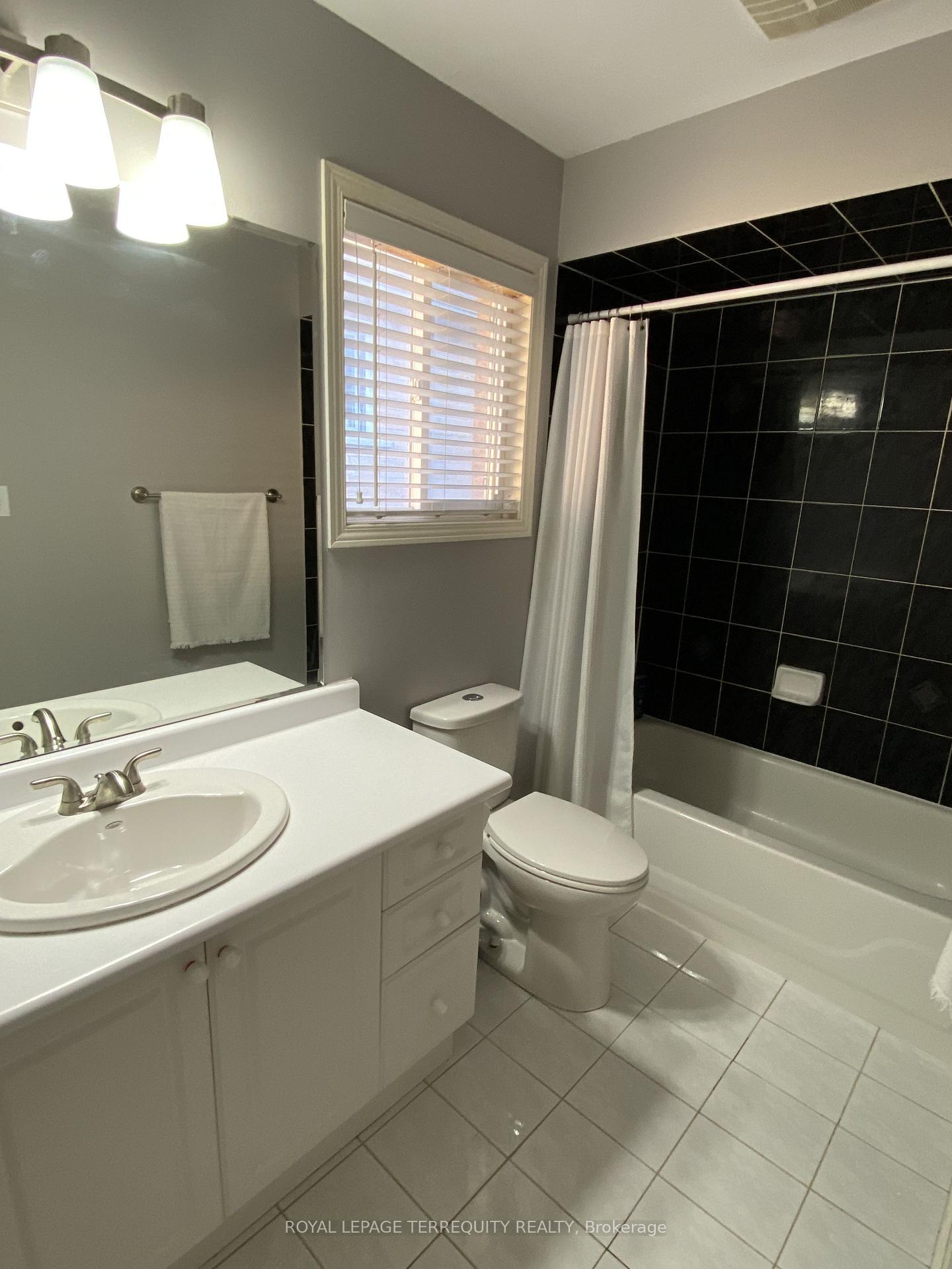 Photo 9 of 135 David Todd Avenue, Vaughan, Sonoma Heights — HOMEH