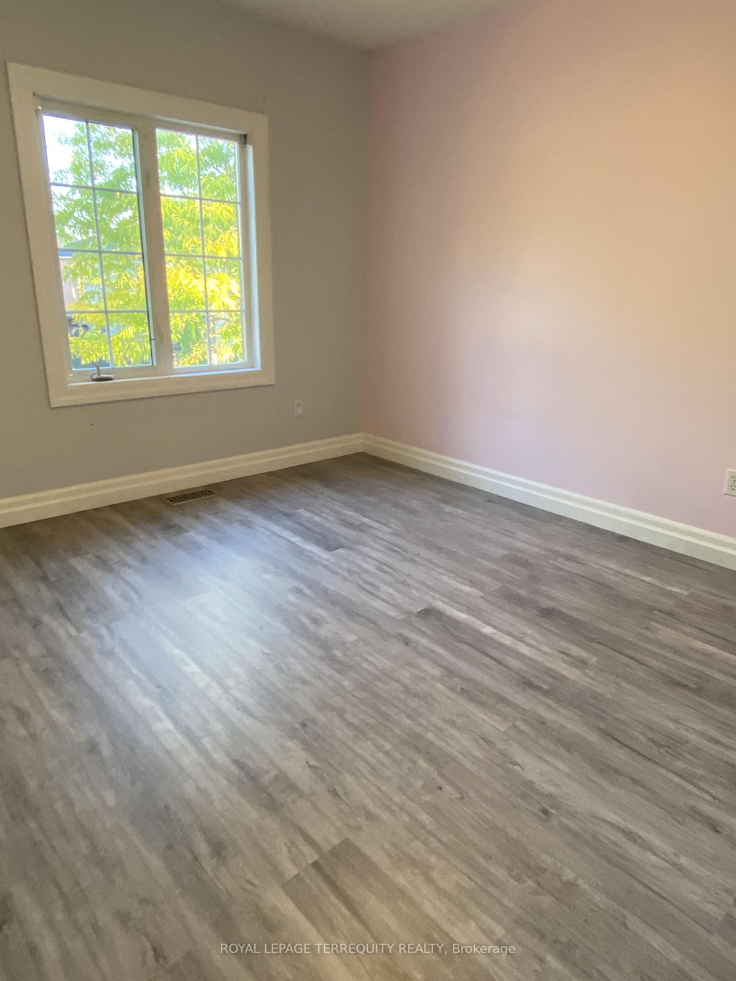 Photo 11 of 135 David Todd Avenue, Vaughan, Sonoma Heights — HOMEH