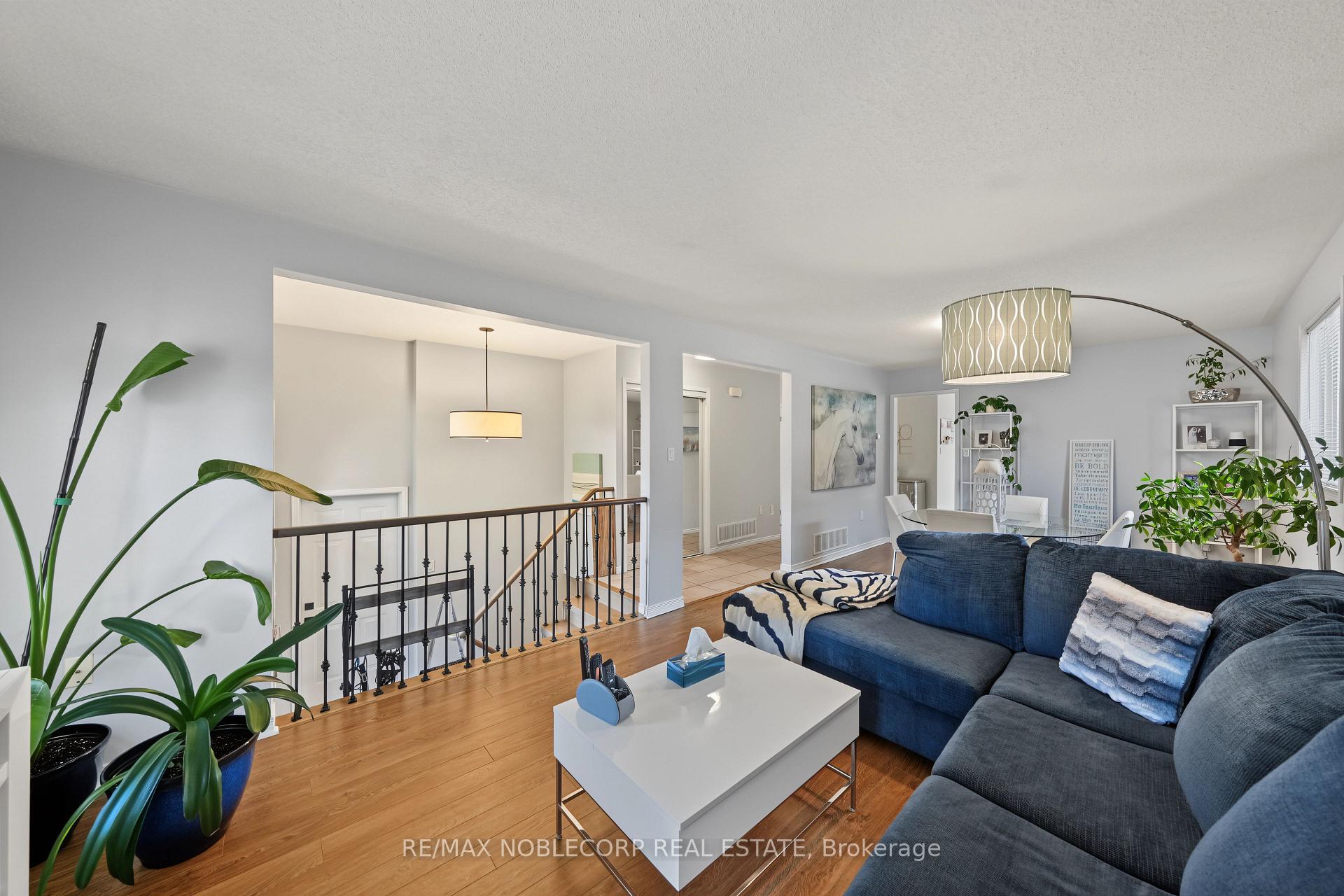 Photo 9 of 350 Emms Drive, Barrie, Holly — HOMEH