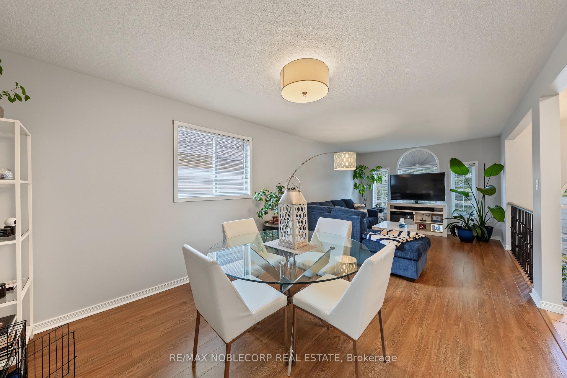 Photo 12 of 350 Emms Drive, Barrie, Holly — HOMEH
