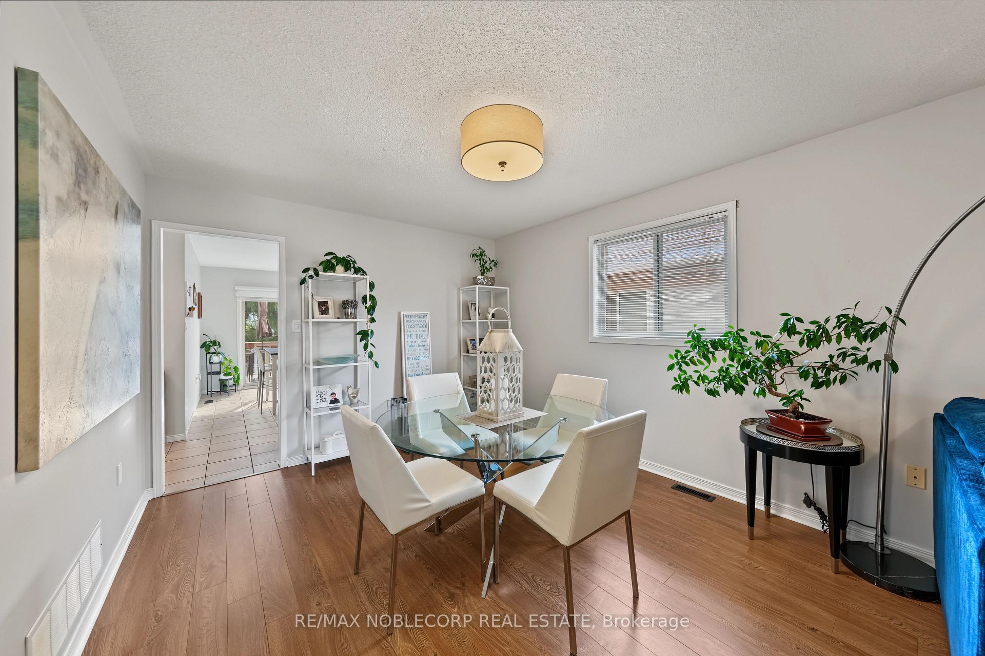 Photo 13 of 350 Emms Drive, Barrie, Holly — HOMEH