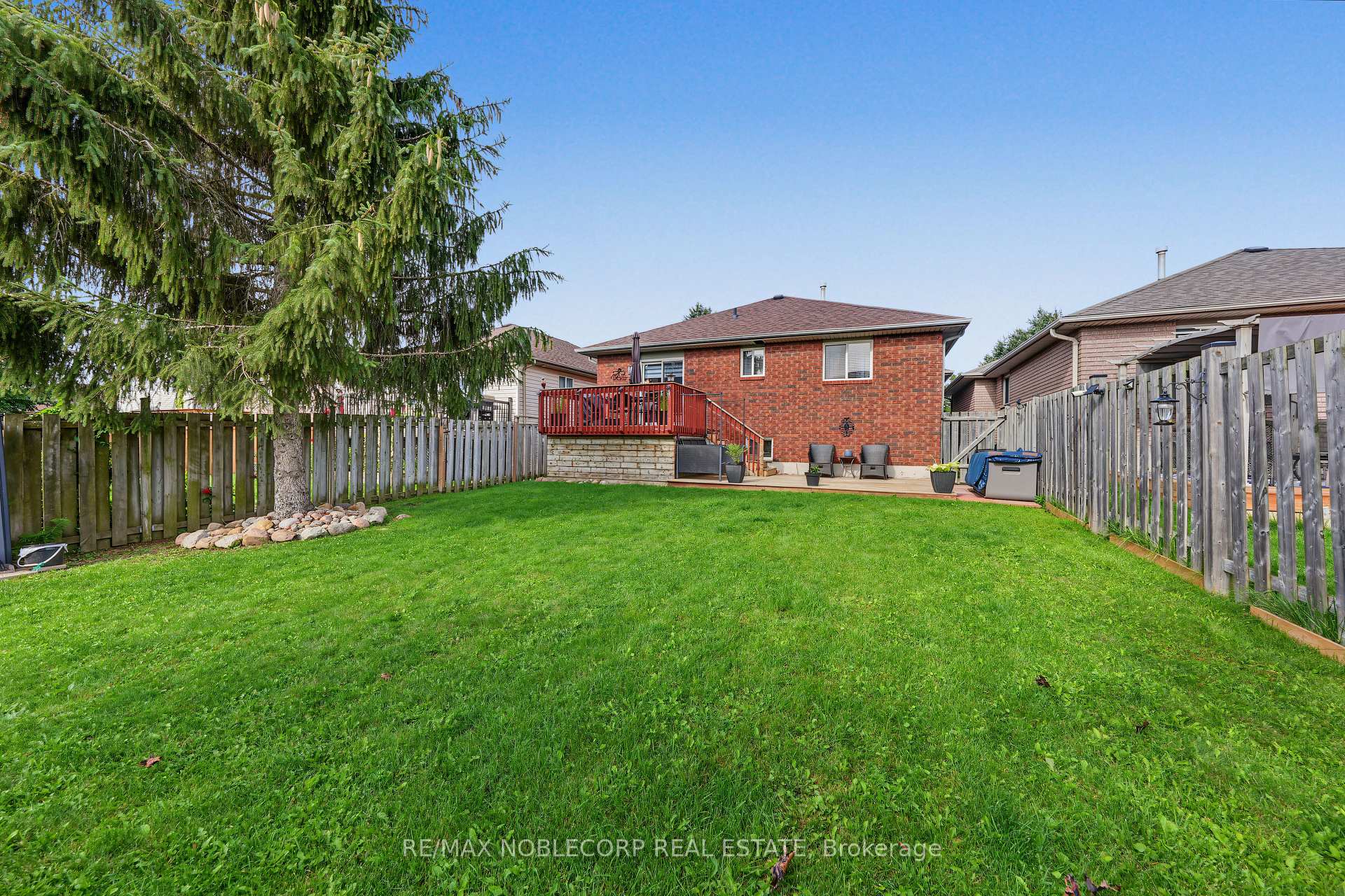Photo 35 of 350 Emms Drive, Barrie, Holly — HOMEH
