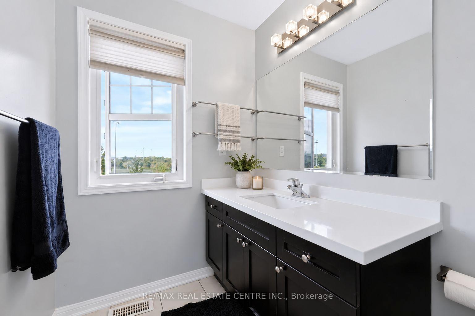 Photo 32 of 573 Attenborough Terrace, Milton, Willmott — HOMEH